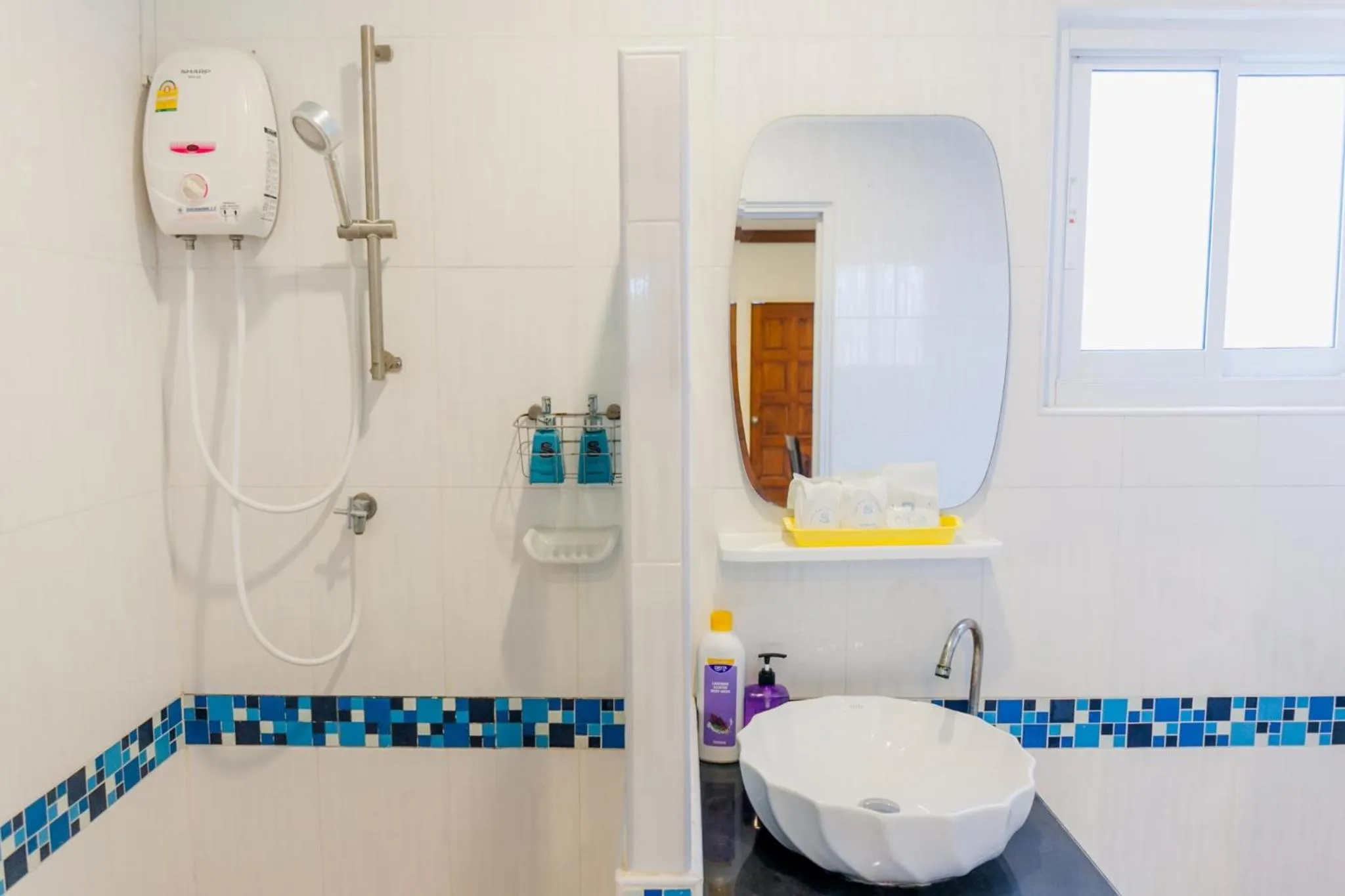 Photo of the whole room in Sea Sand Sun Resort, Lanta Island