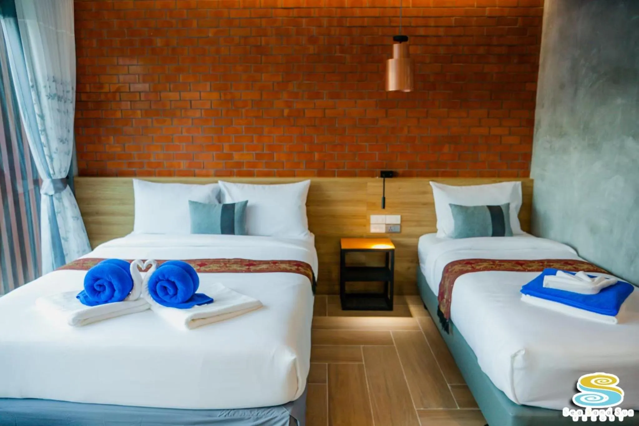 Bed in Sea Sand Sun Resort, Lanta Island