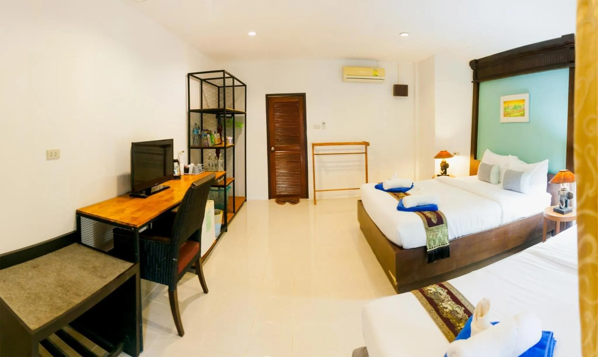 Bed in Sea Sand Sun Resort, Lanta Island