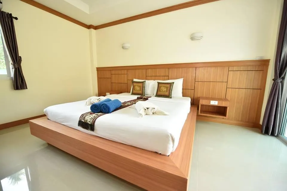 Bed in Sea Sand Sun Resort, Lanta Island