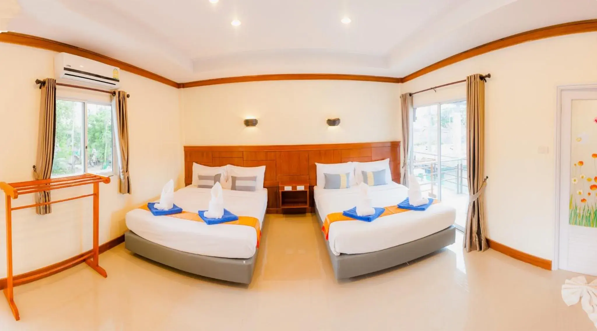 Deluxe Double or Twin Room in Sea Sand Sun Resort, Lanta Island Deluxe Double or Twin Room in Sea Sand Sun Resort, Lanta Island