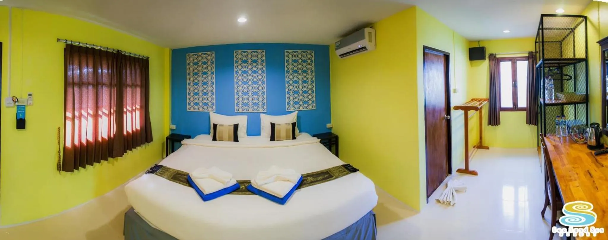 Bed in Sea Sand Sun Resort, Lanta Island