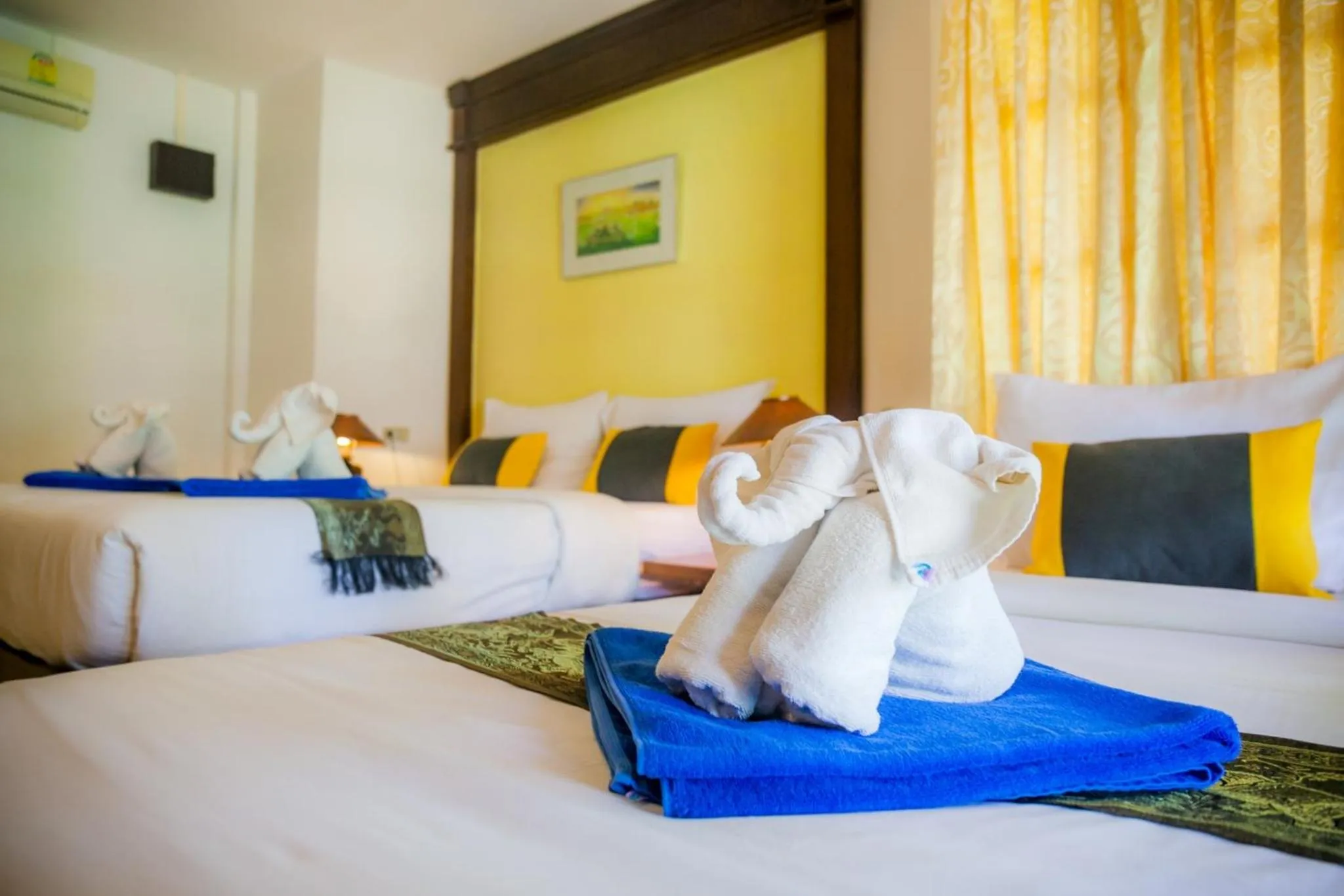 Bed in Sea Sand Sun Resort, Lanta Island