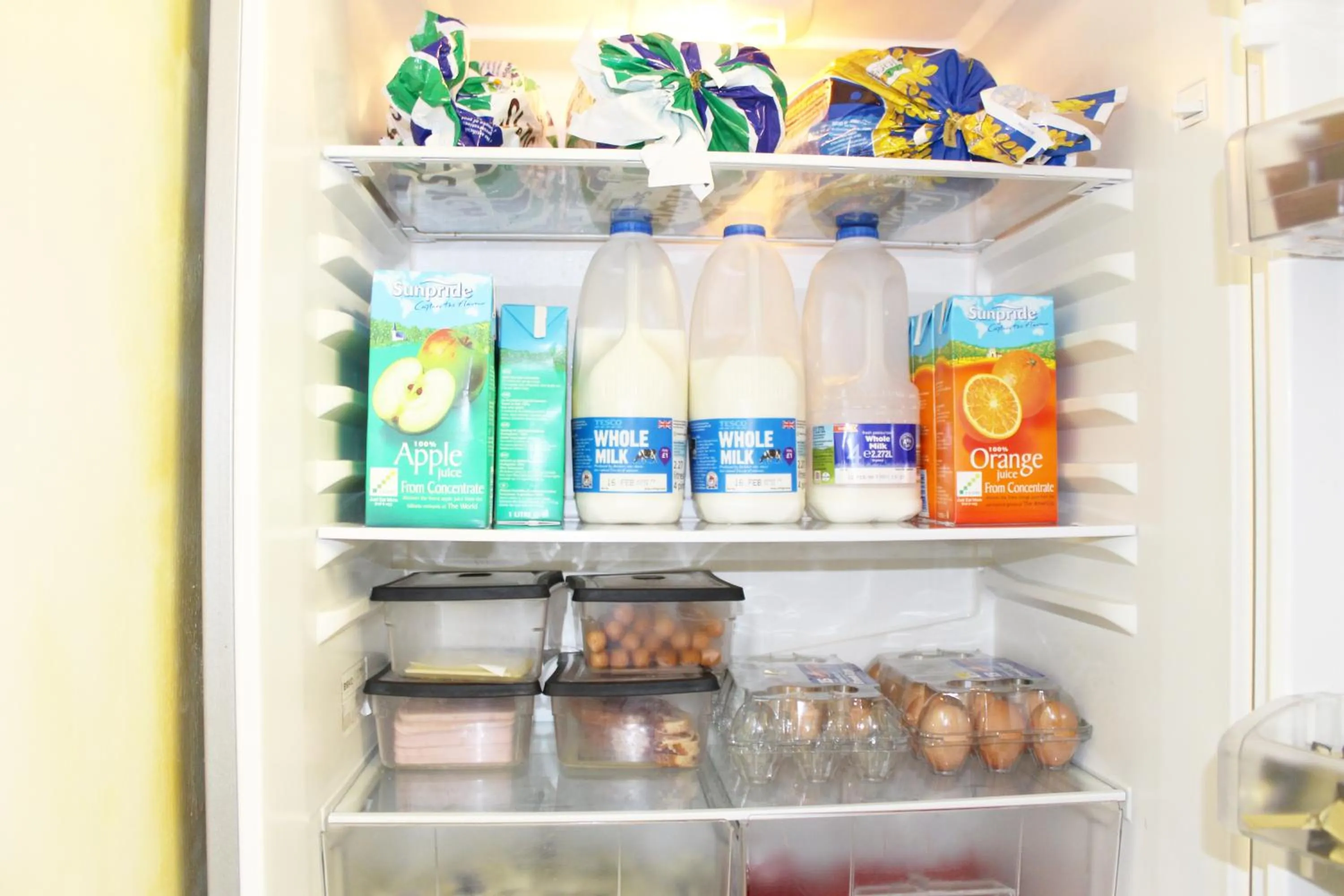 Breakfast in Flexistay Aparthotel Tooting