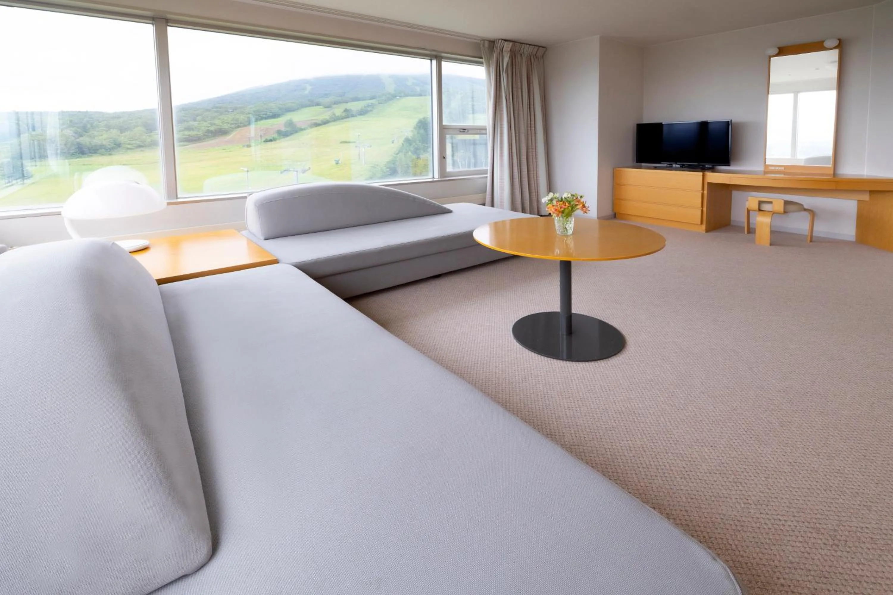 Photo of the whole room in ANA Crowne Plaza Resort Appi Kogen by IHG