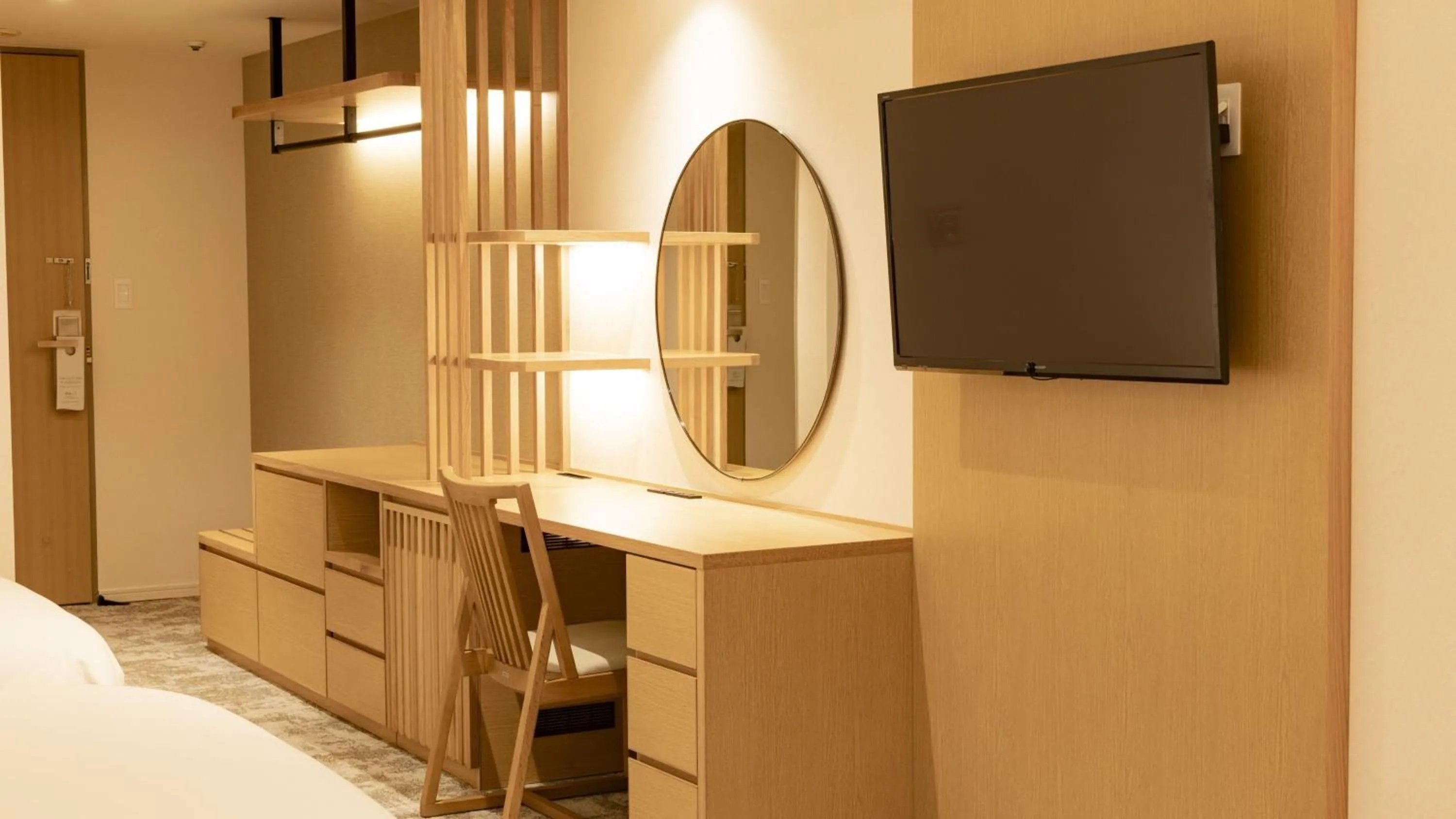 Photo of the whole room, Bed in ANA Crowne Plaza Resort Appi Kogen by IHG