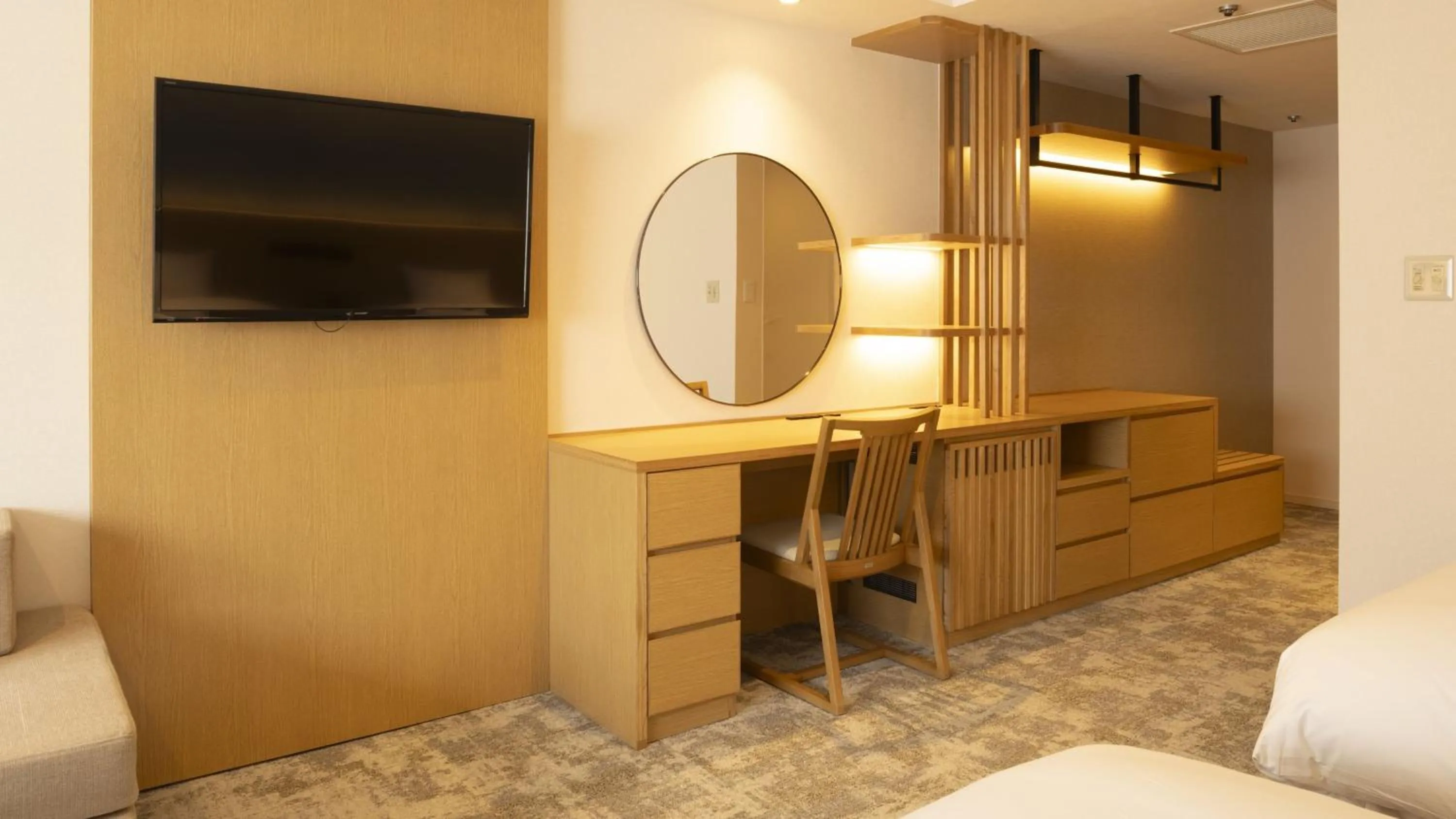 Photo of the whole room, Bed in ANA Crowne Plaza Resort Appi Kogen by IHG