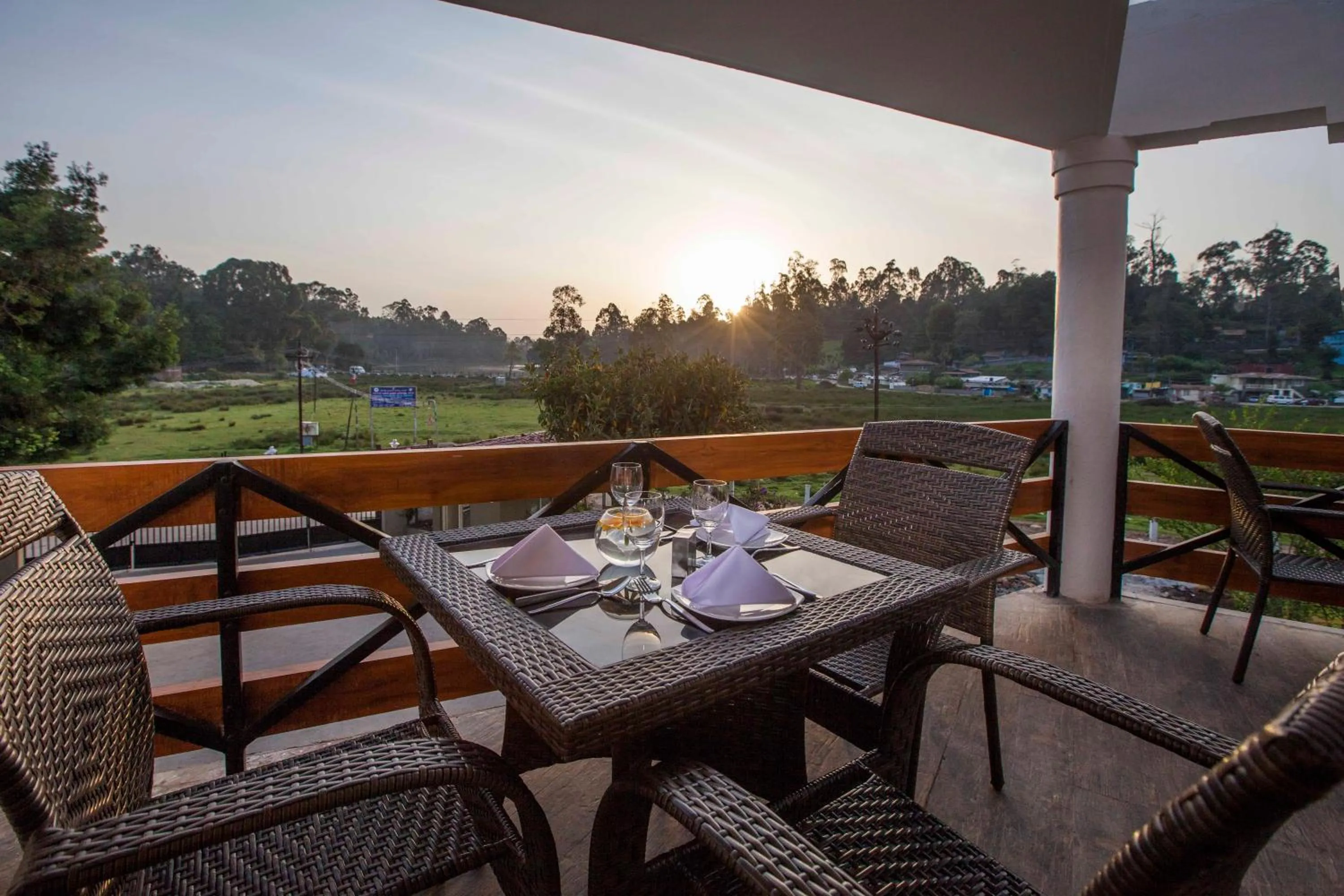 Restaurant/places to eat in Sterling Kodai Lake