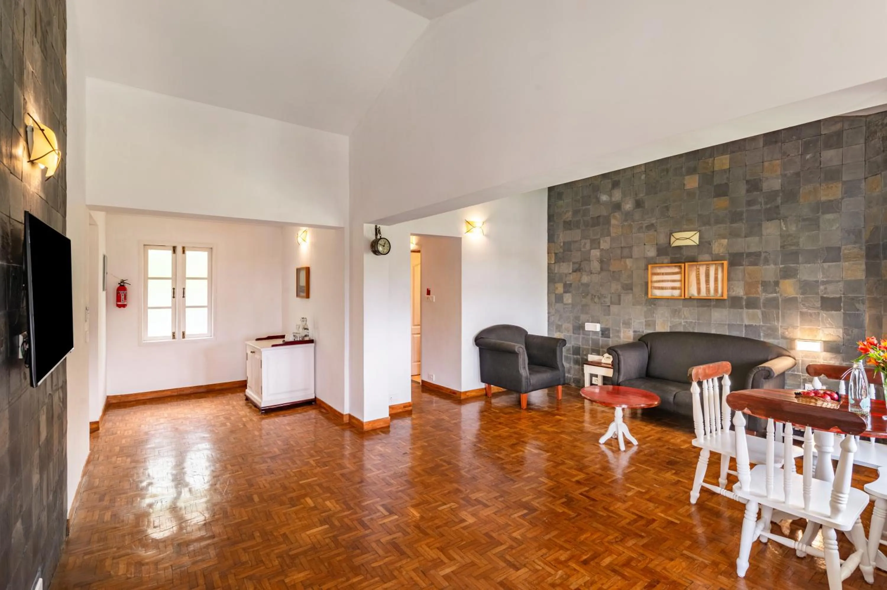Living room in Sterling Kodai Lake