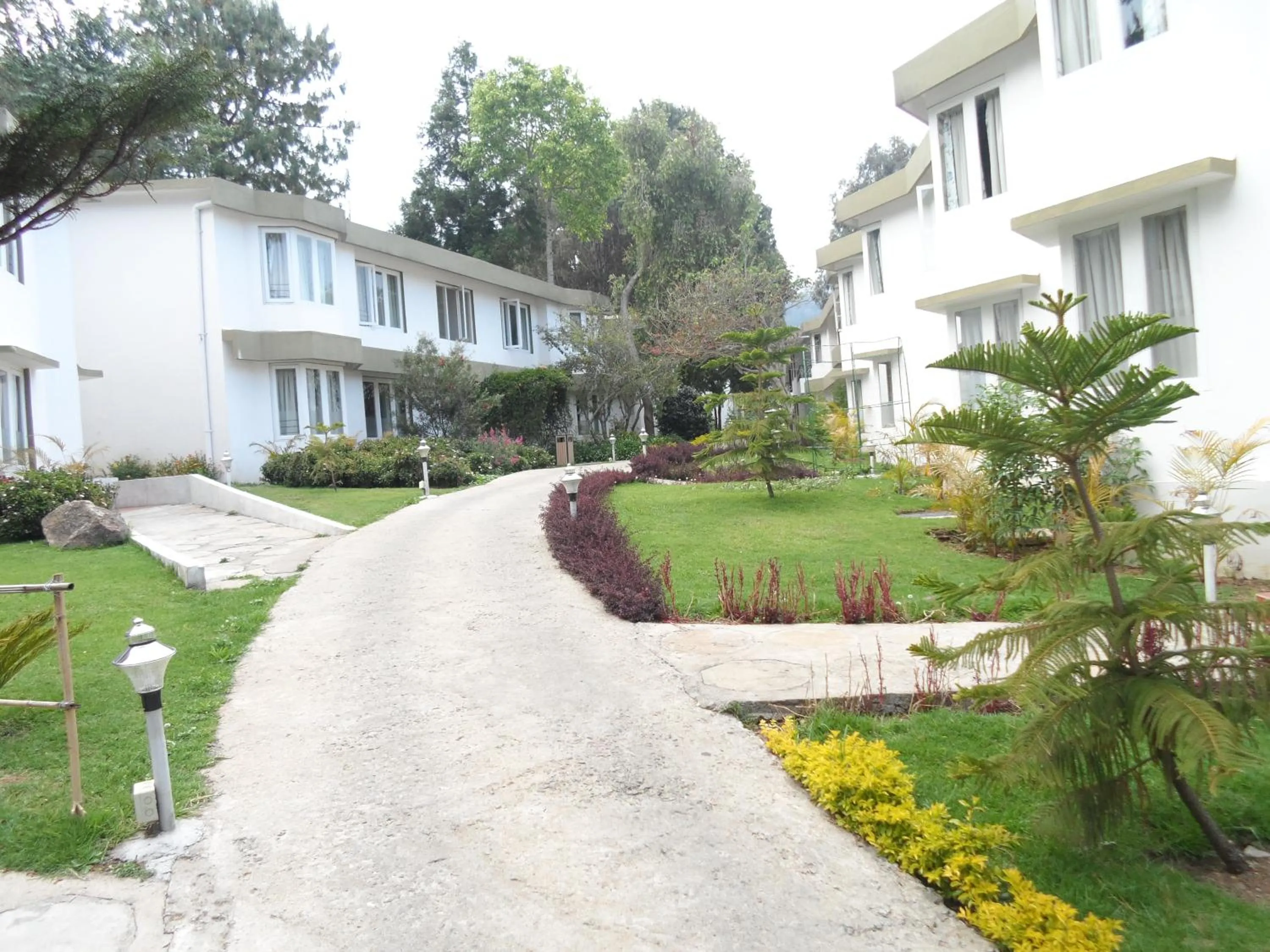 Area and facilities in Sterling Kodai Lake