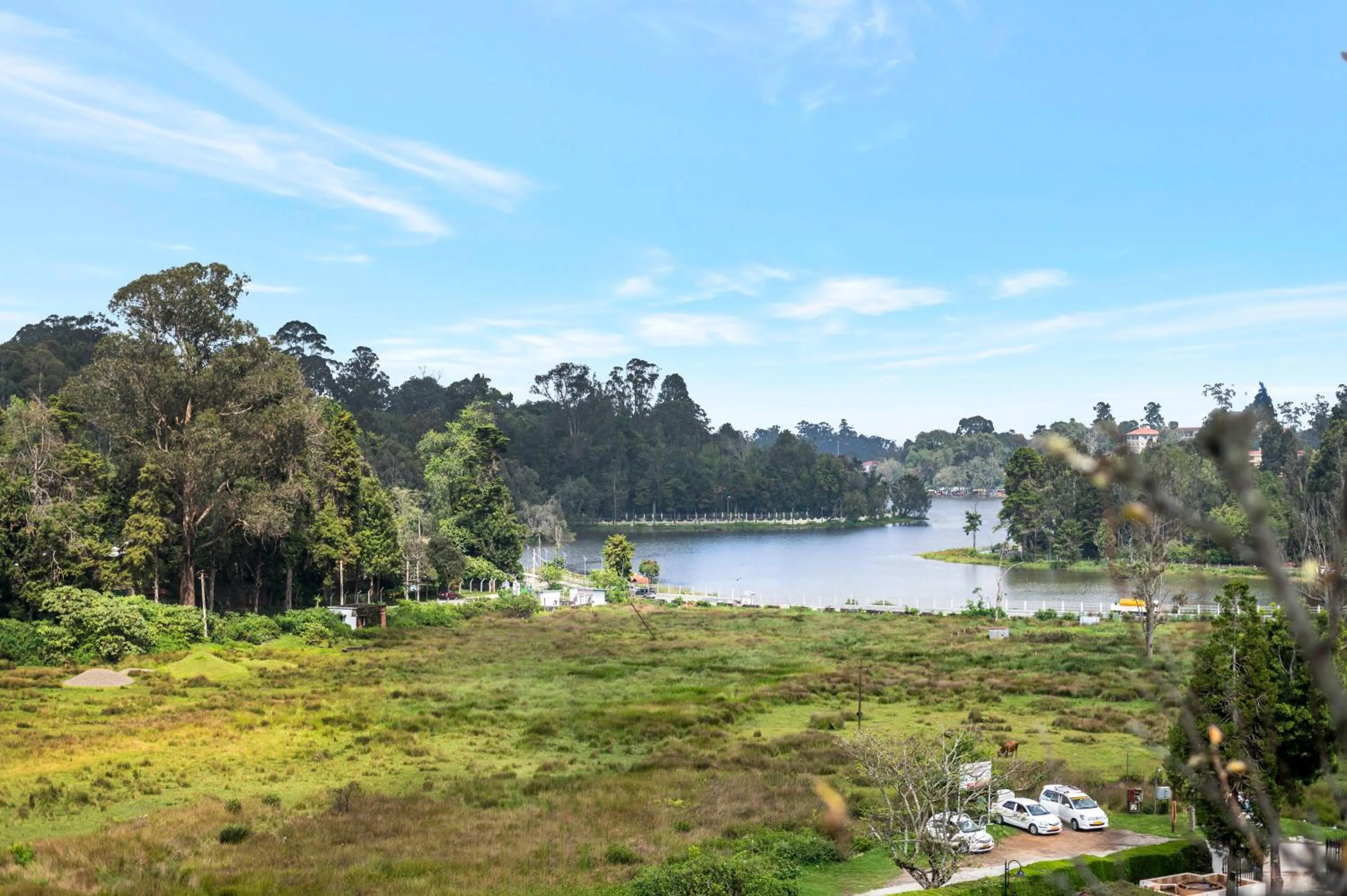 Natural landscape in Sterling Kodai Lake