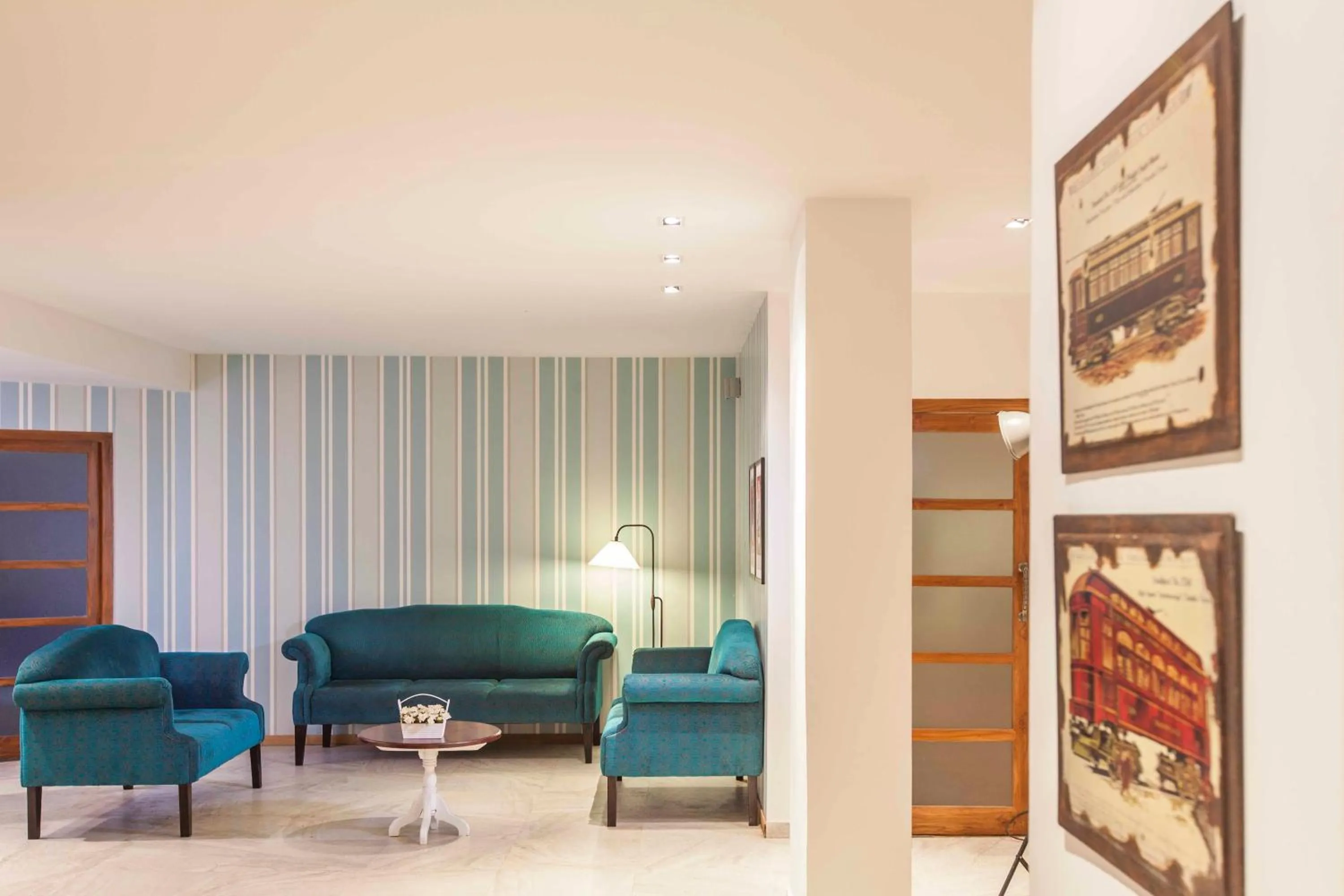 Lobby or reception in Sterling Kodai Lake