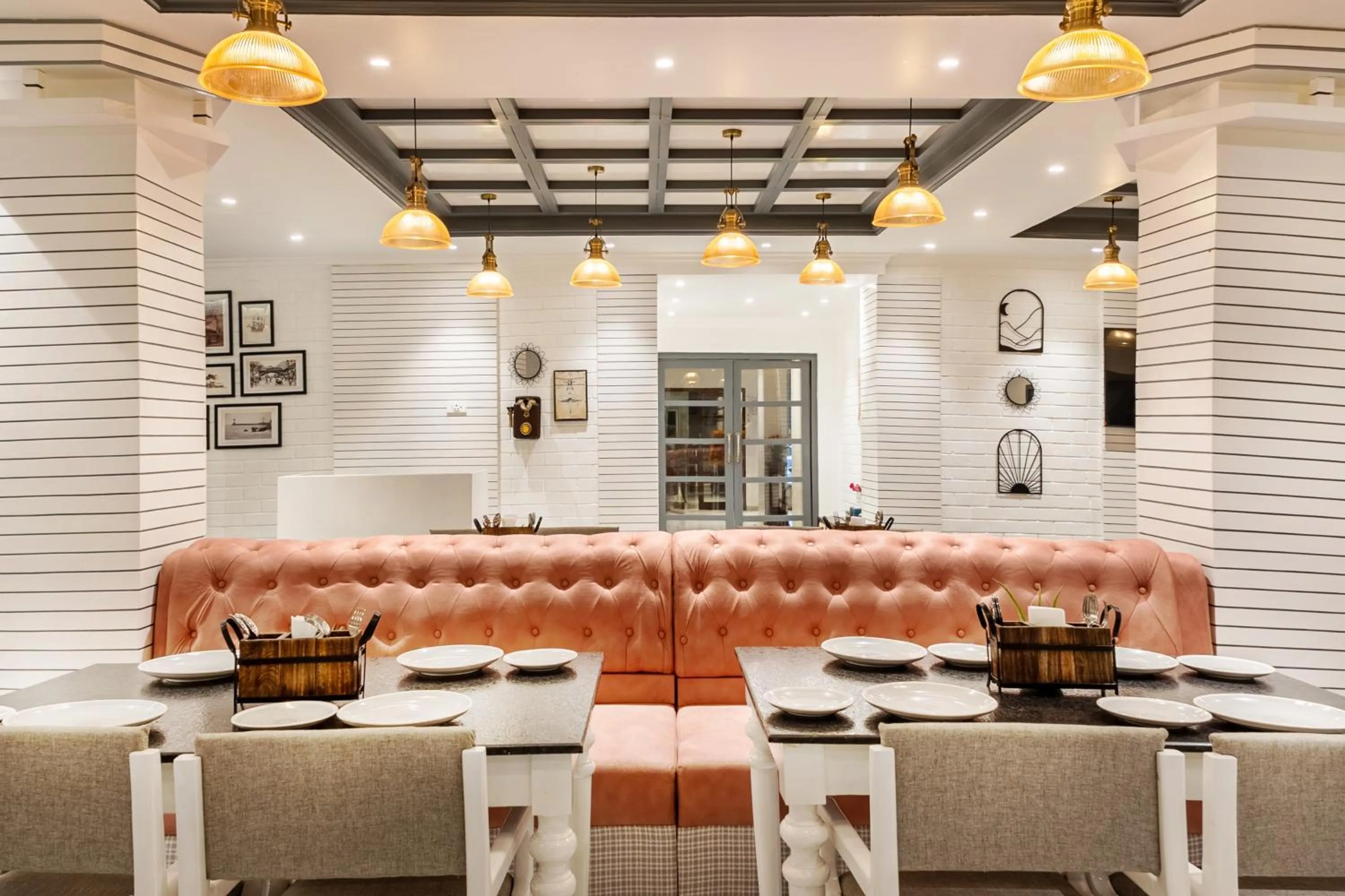 Lounge or bar in Sterling Kodai Lake