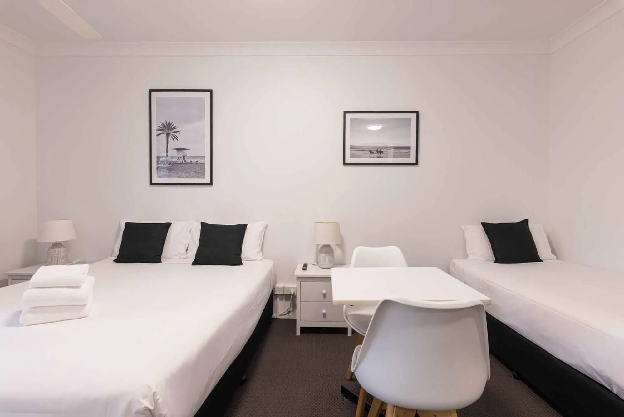 Bed in Herston Place Motel