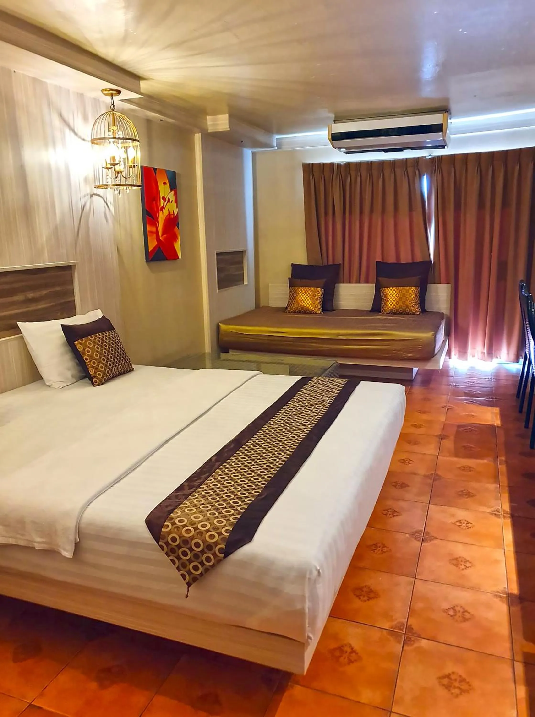 Bed in The Montana Lodge-Sathorn
