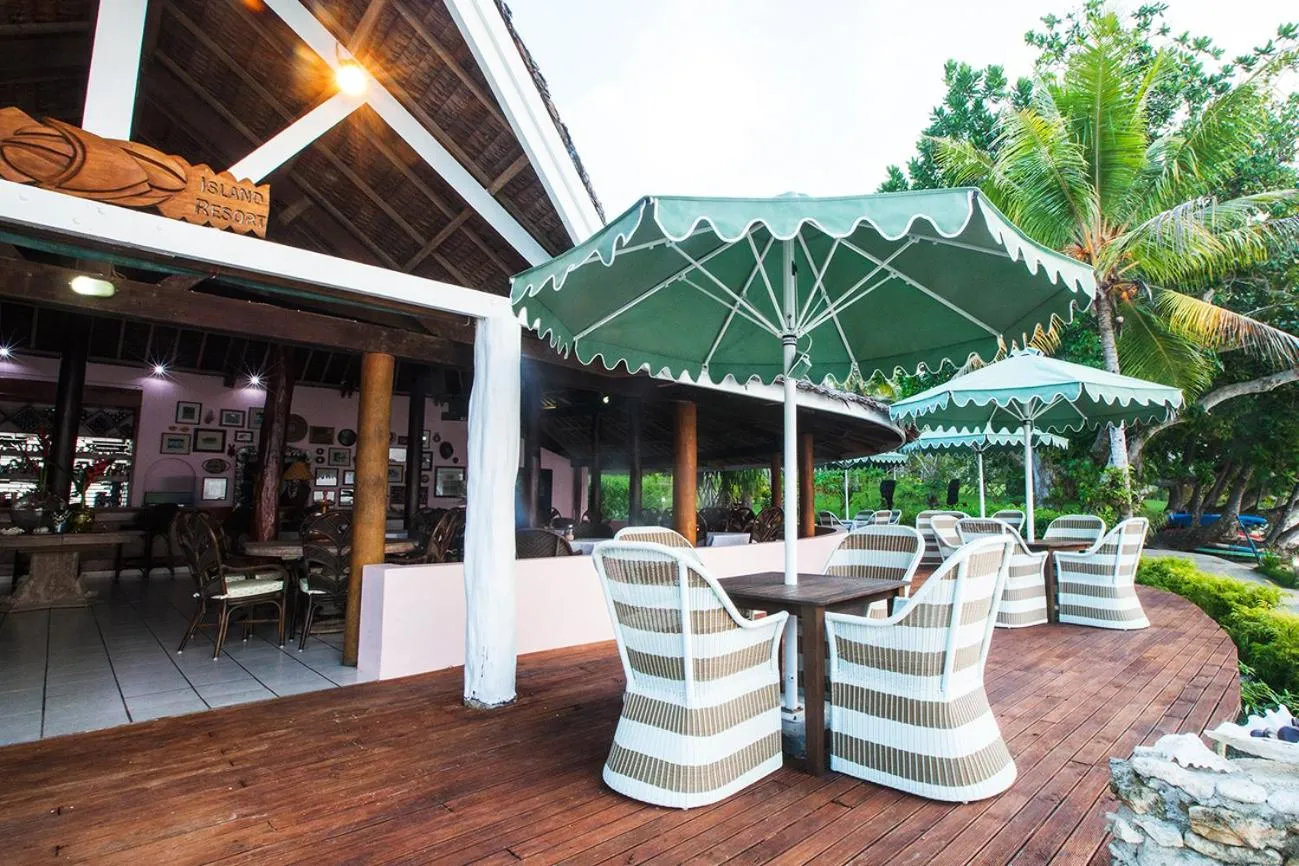 Restaurant/places to eat in Aore Island Resort