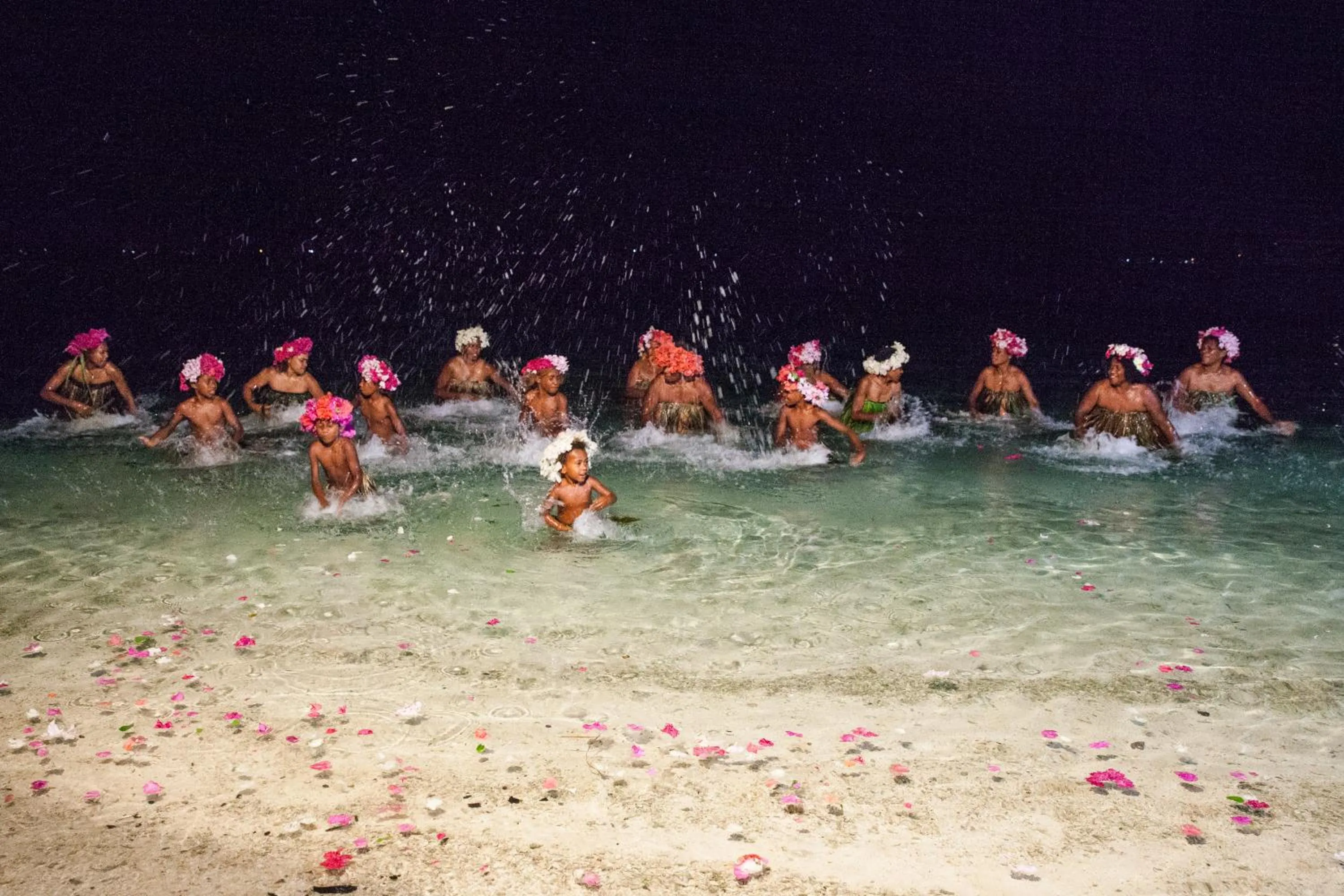 Evening entertainment in Aore Island Resort