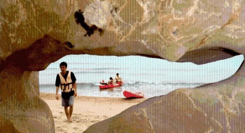 Beach in Needa Rock Resort