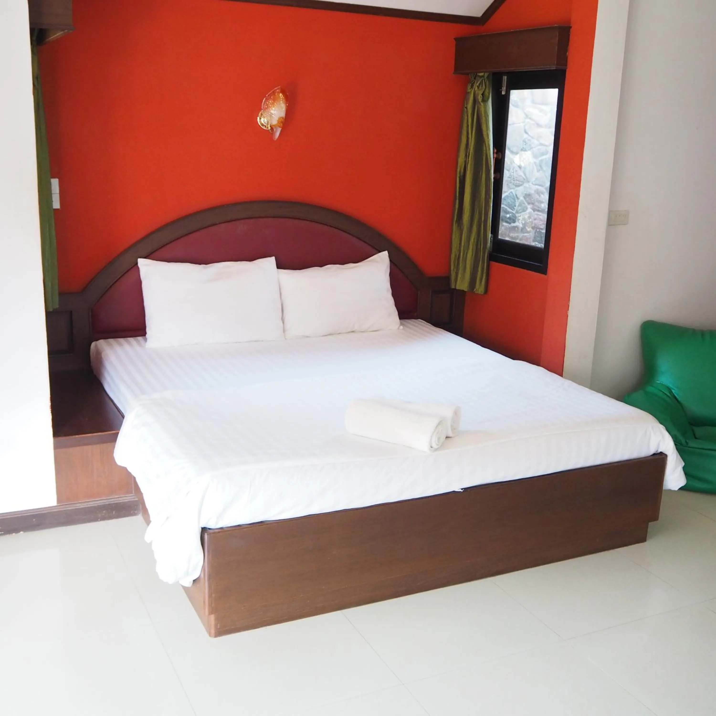 Photo of the whole room, Bed in Needa Rock Resort