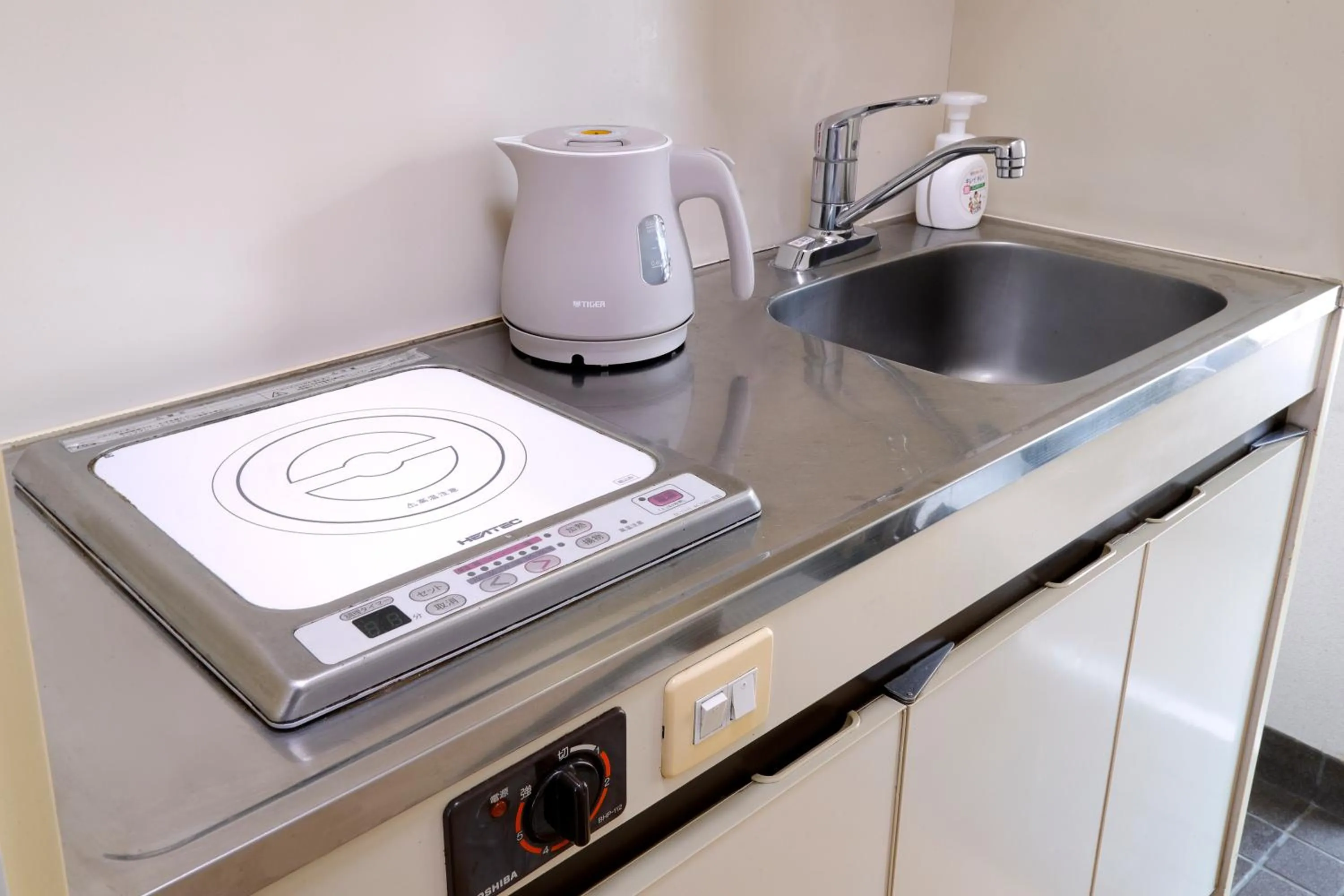 kitchen in HOTEL Nishikawaguchi Weekly