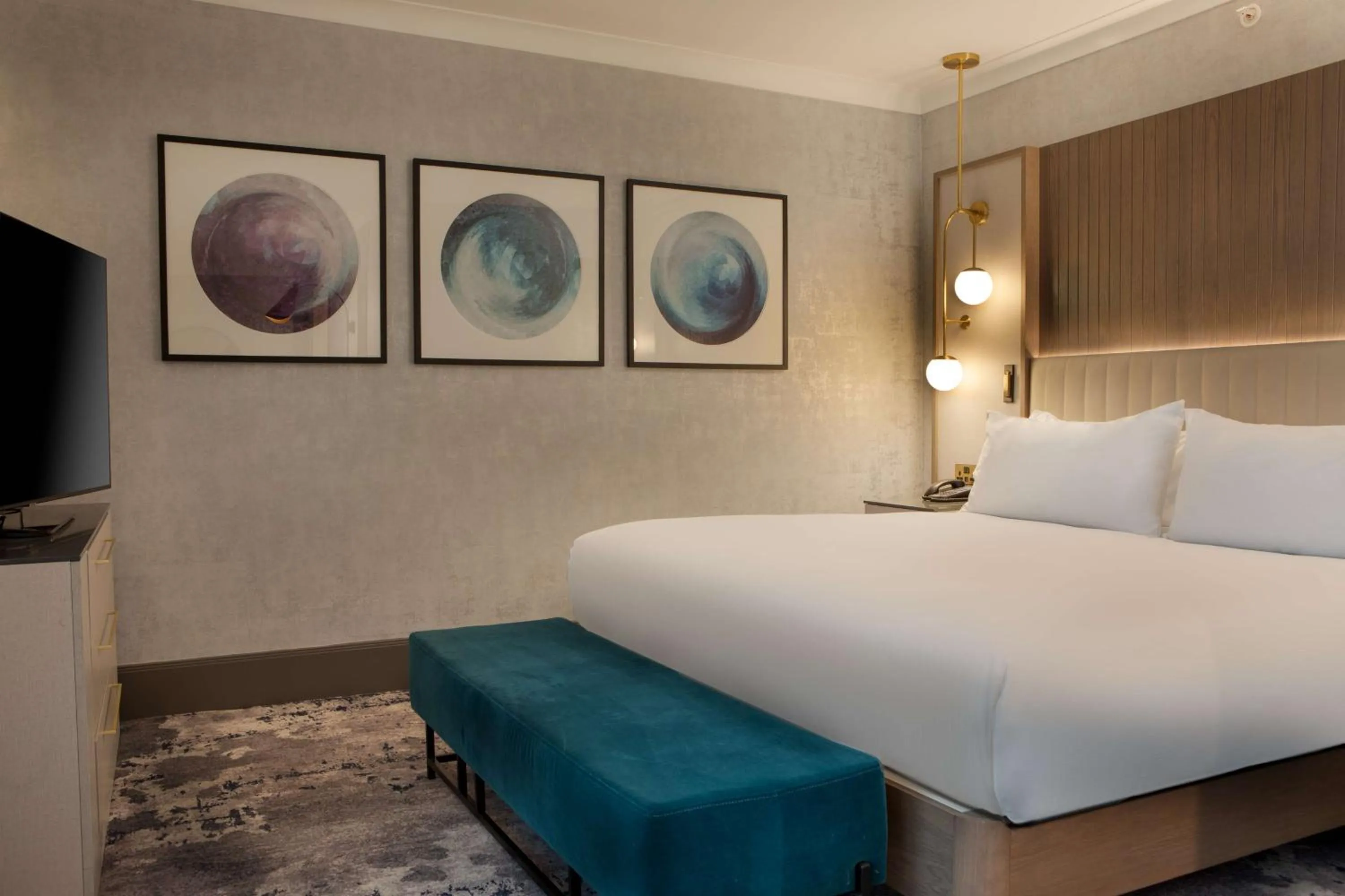 Bed in Hilton Glasgow