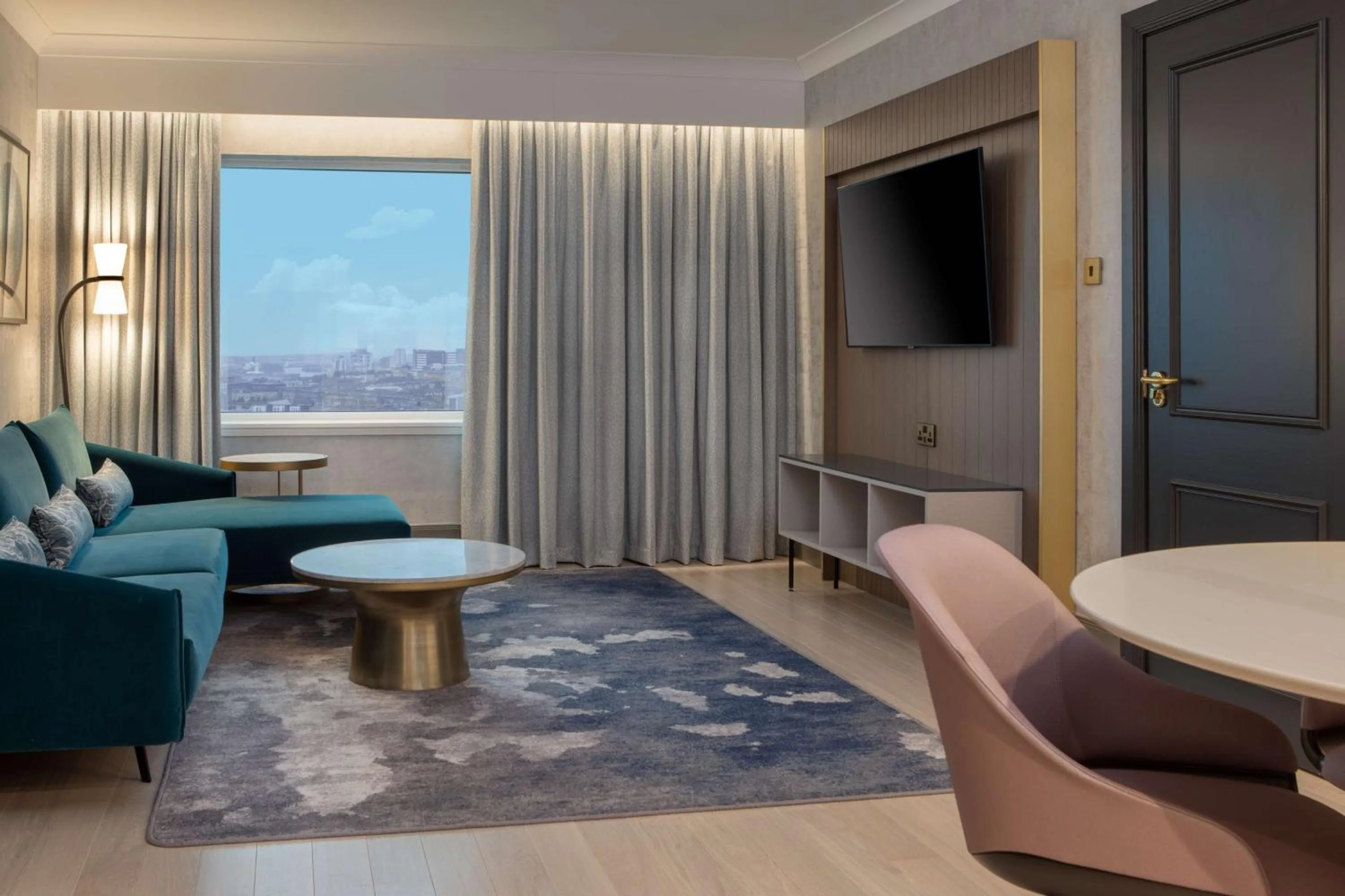 Toilet in Hilton Glasgow