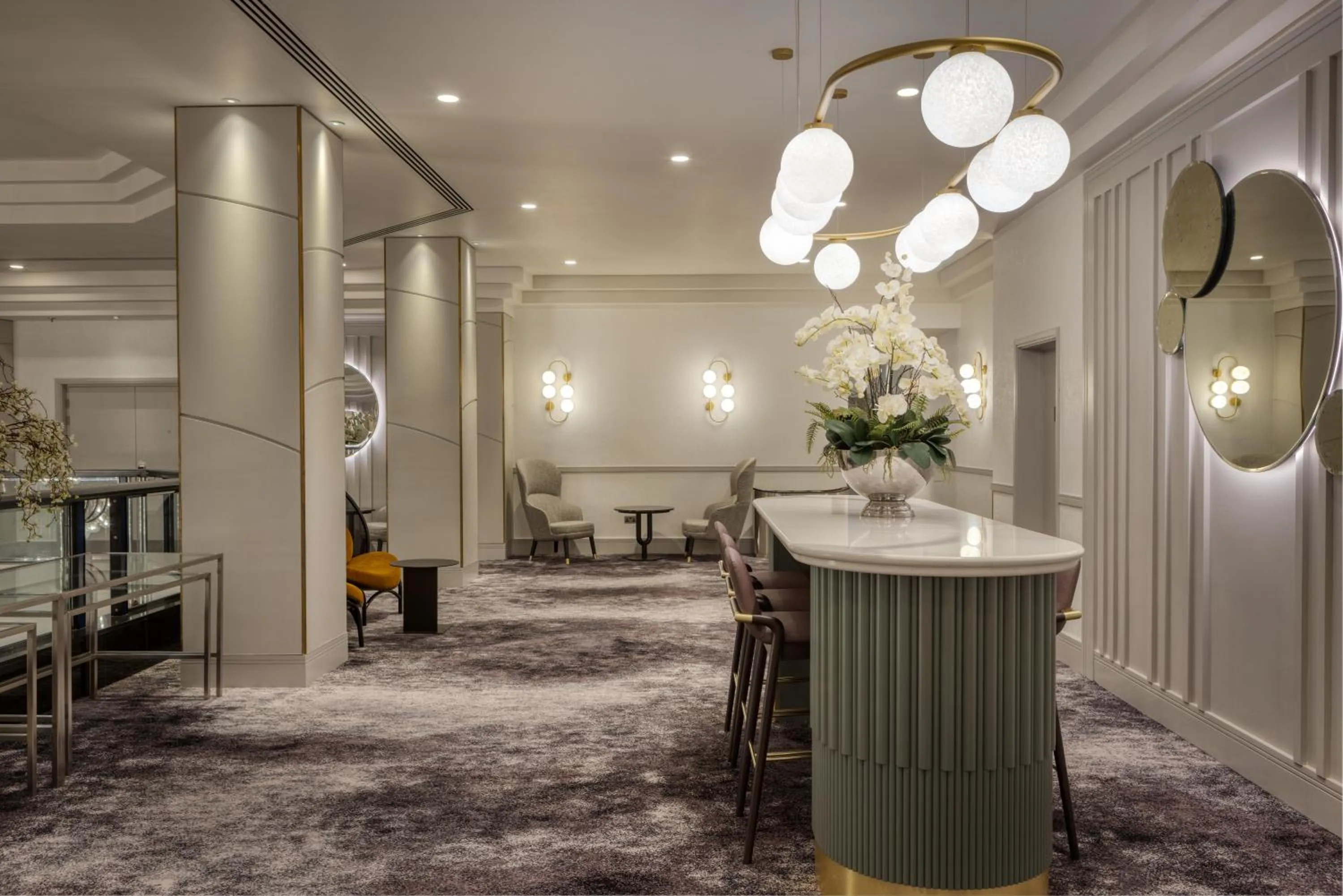 Lobby or reception in Hilton Glasgow