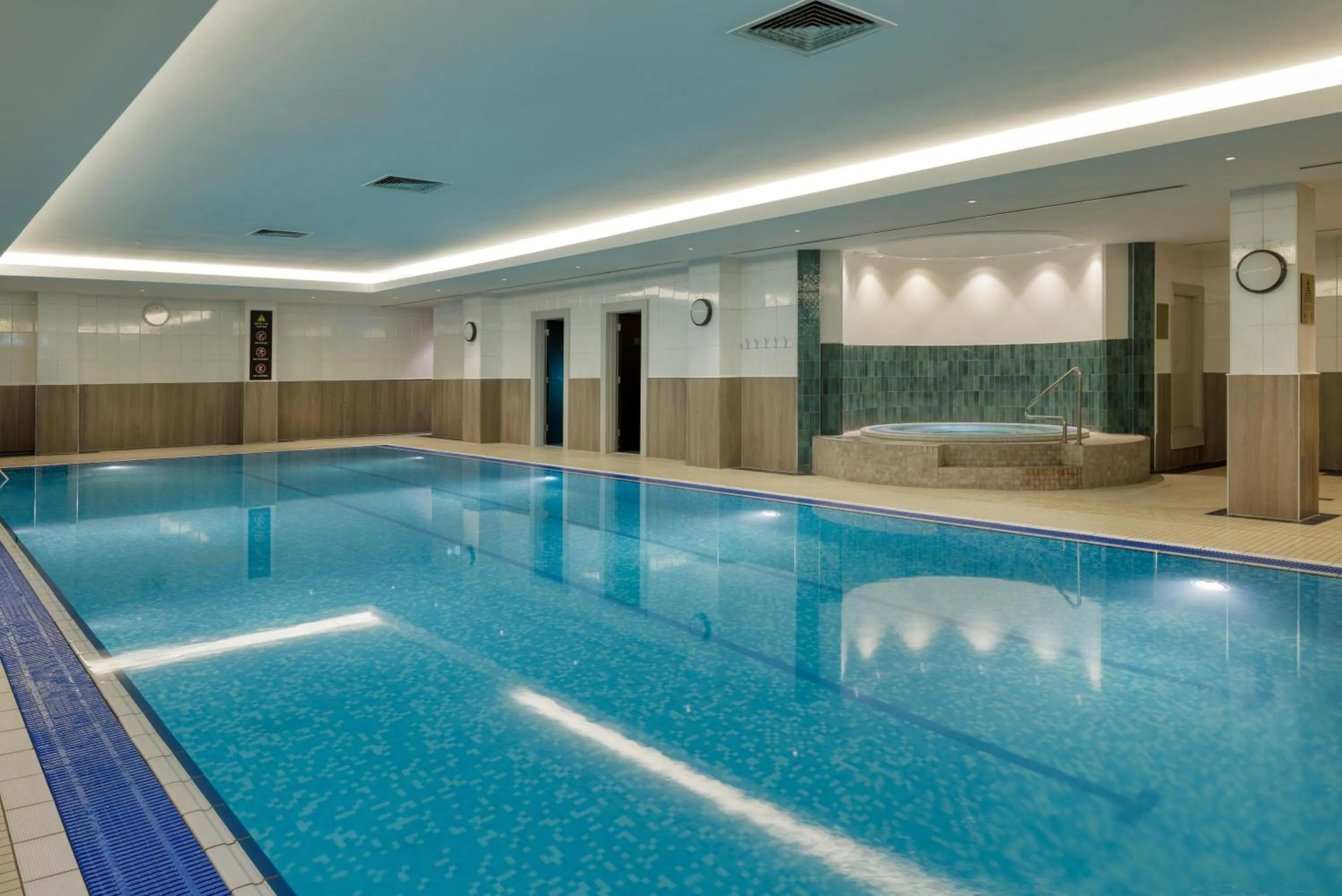 Pool view in Hilton Glasgow