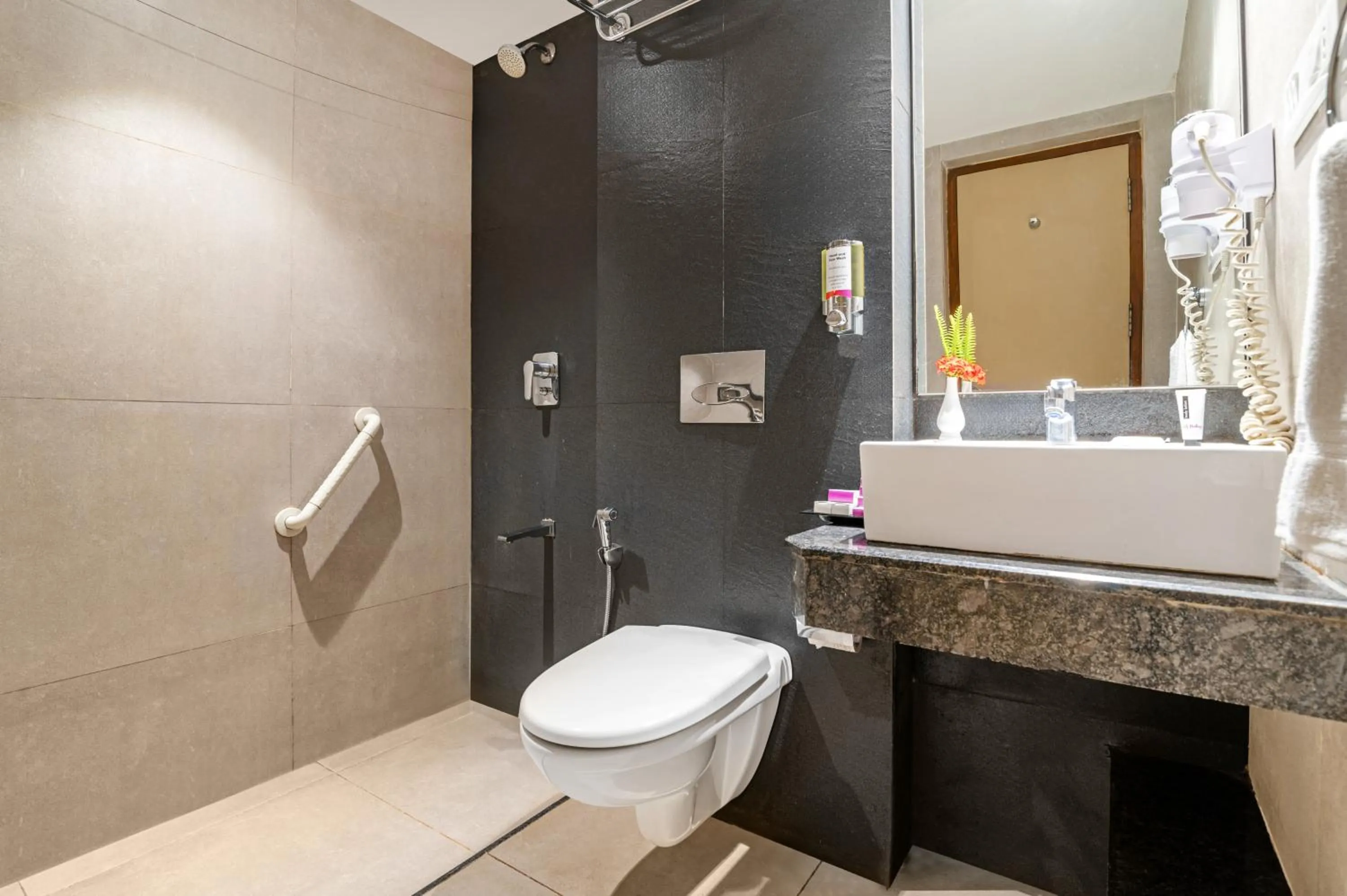 Bathroom in Sterling Kodai Valley