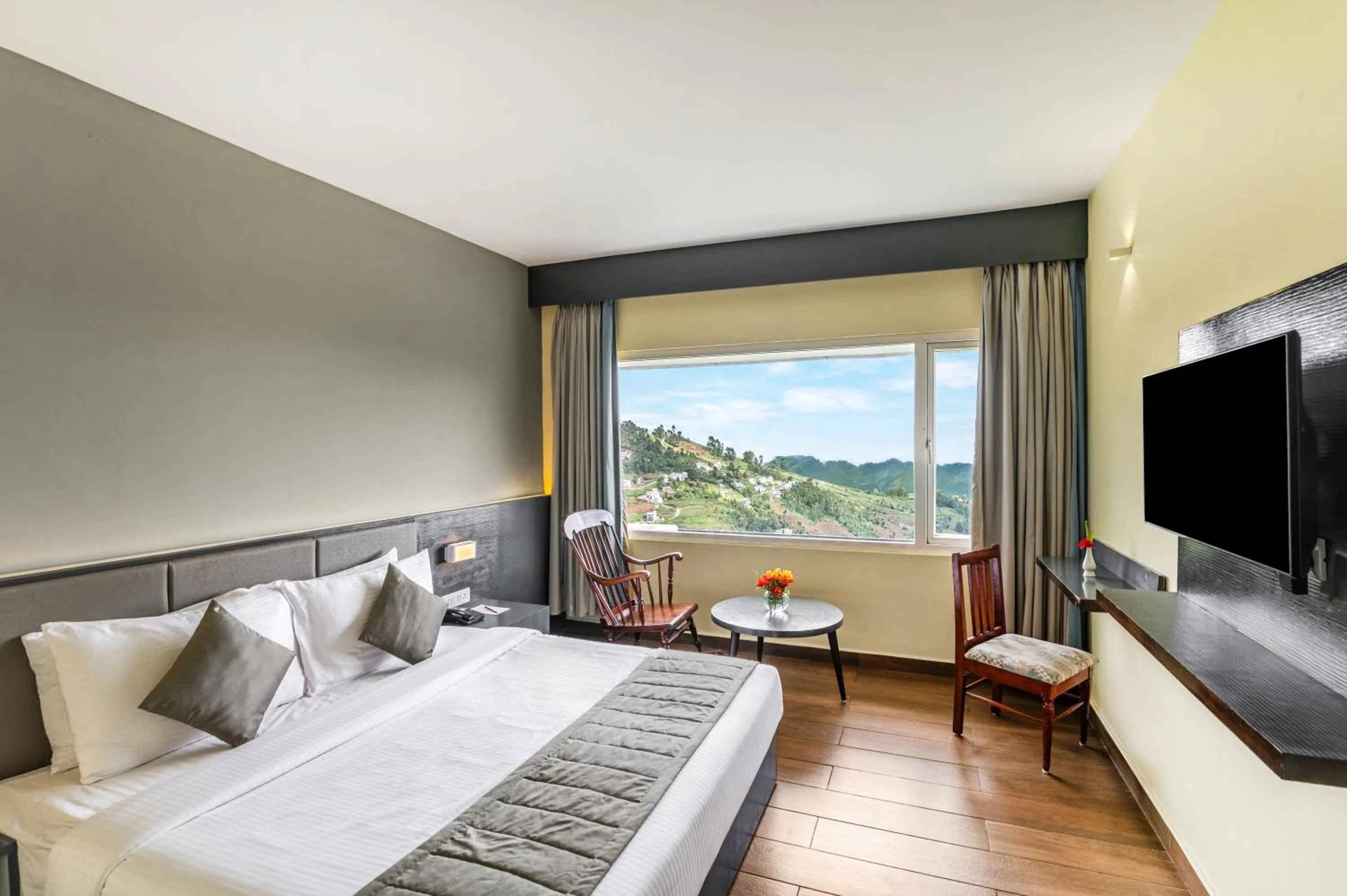 Bedroom, Bed in Sterling Kodai Valley