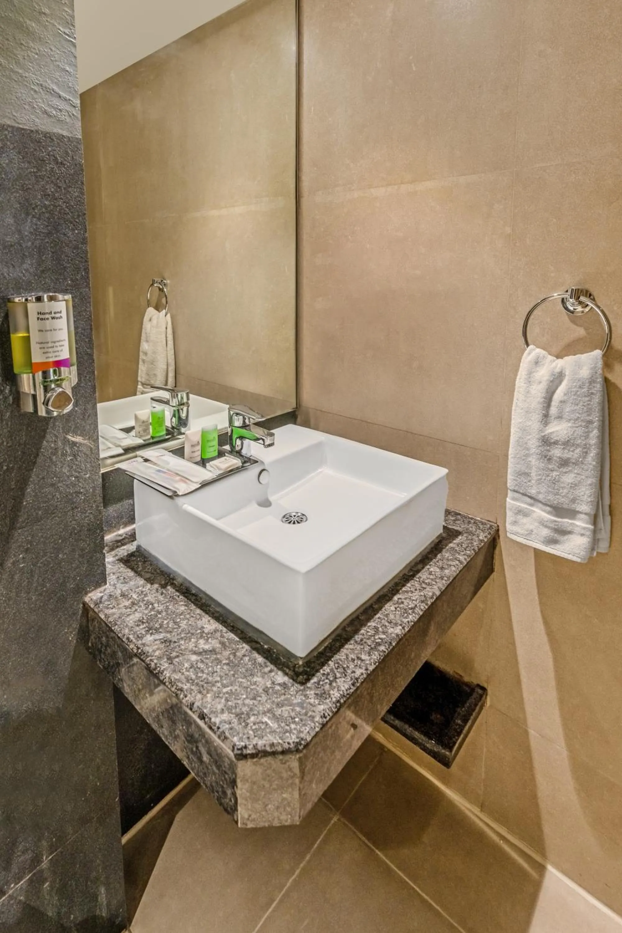 Bathroom in Sterling Kodai Valley