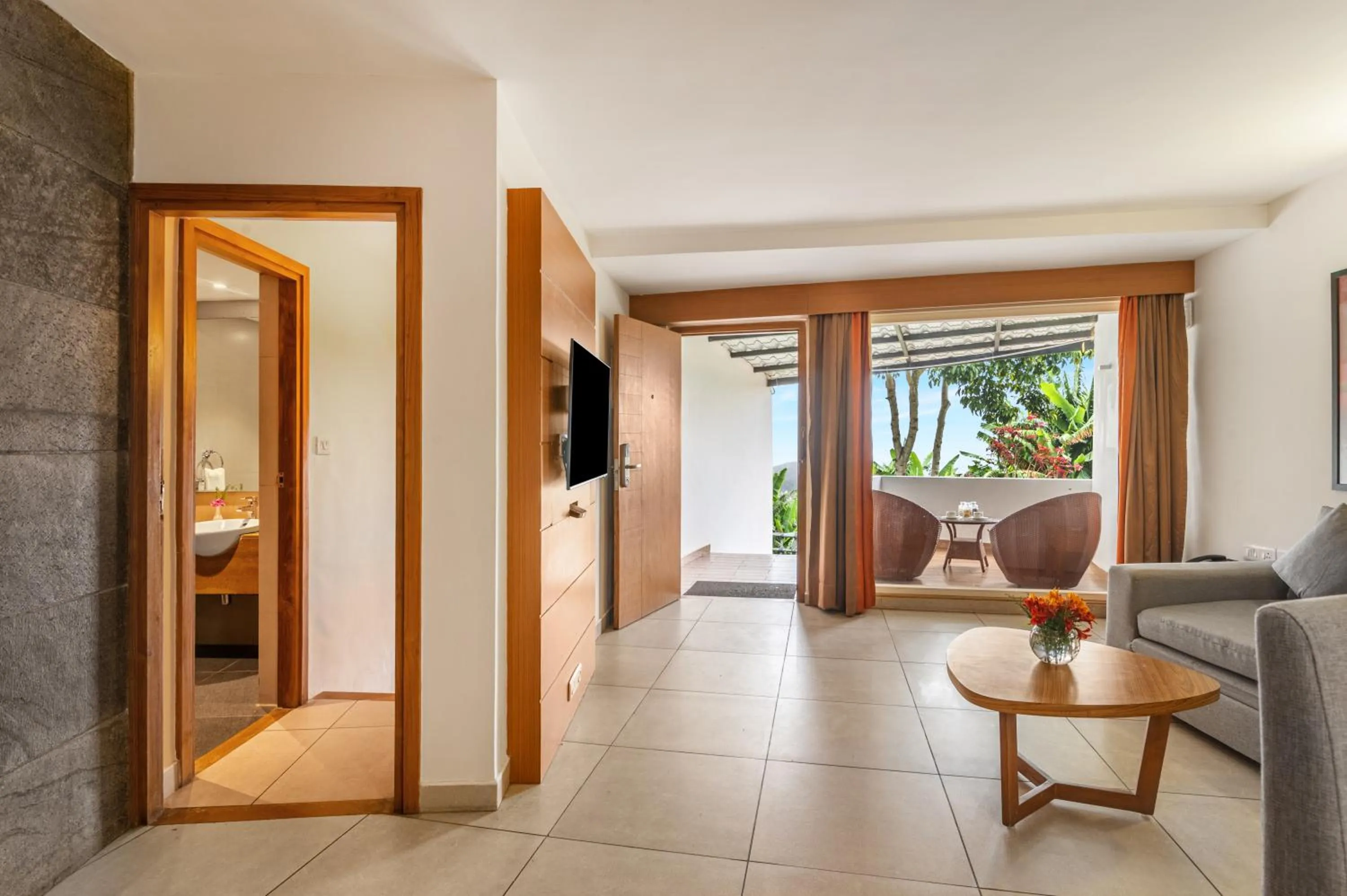Living room in Sterling Kodai Valley