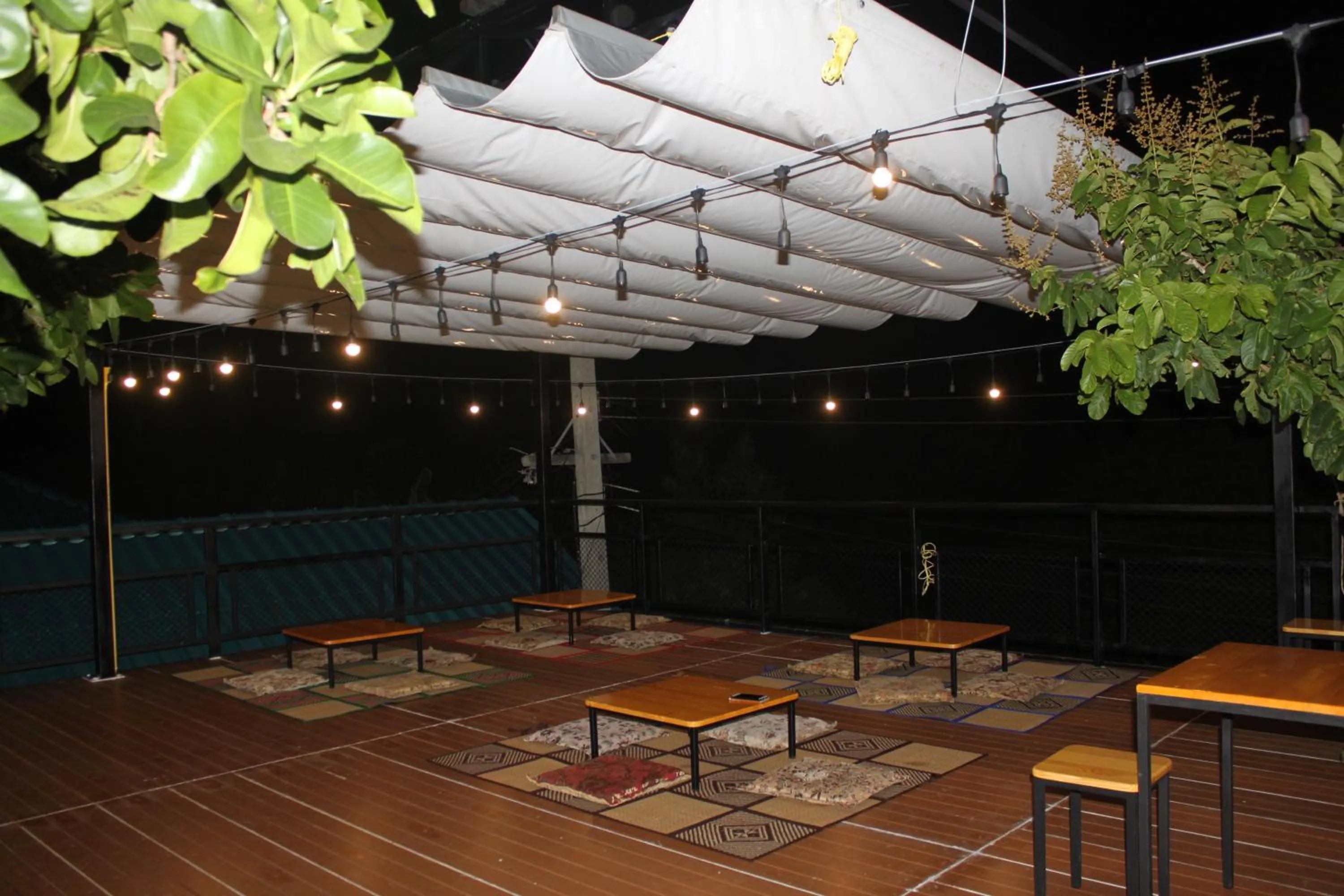 Restaurant/places to eat in Lam-tong Resort