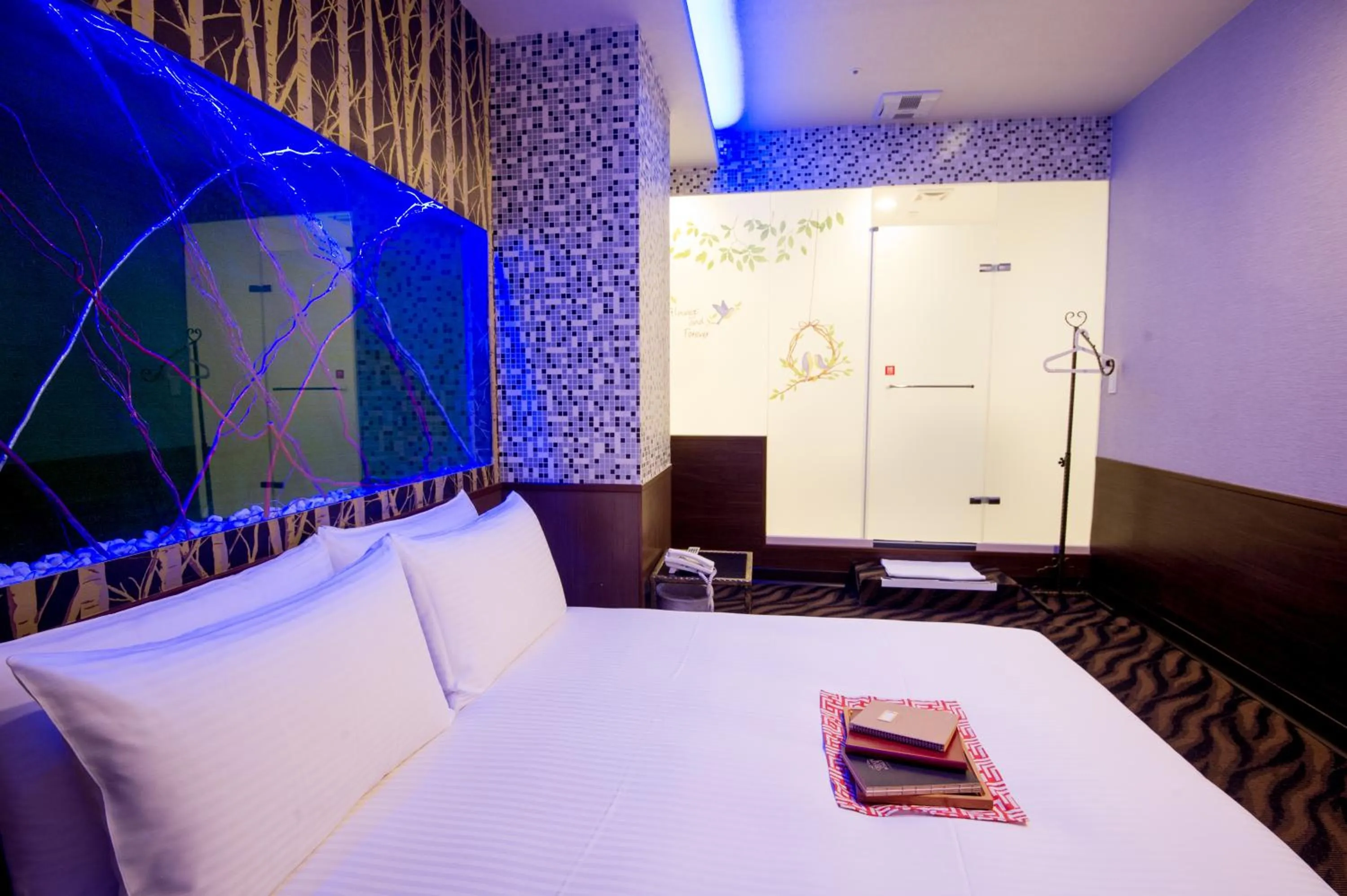 Photo of the whole room in Moshamanla Hotel - Ximen