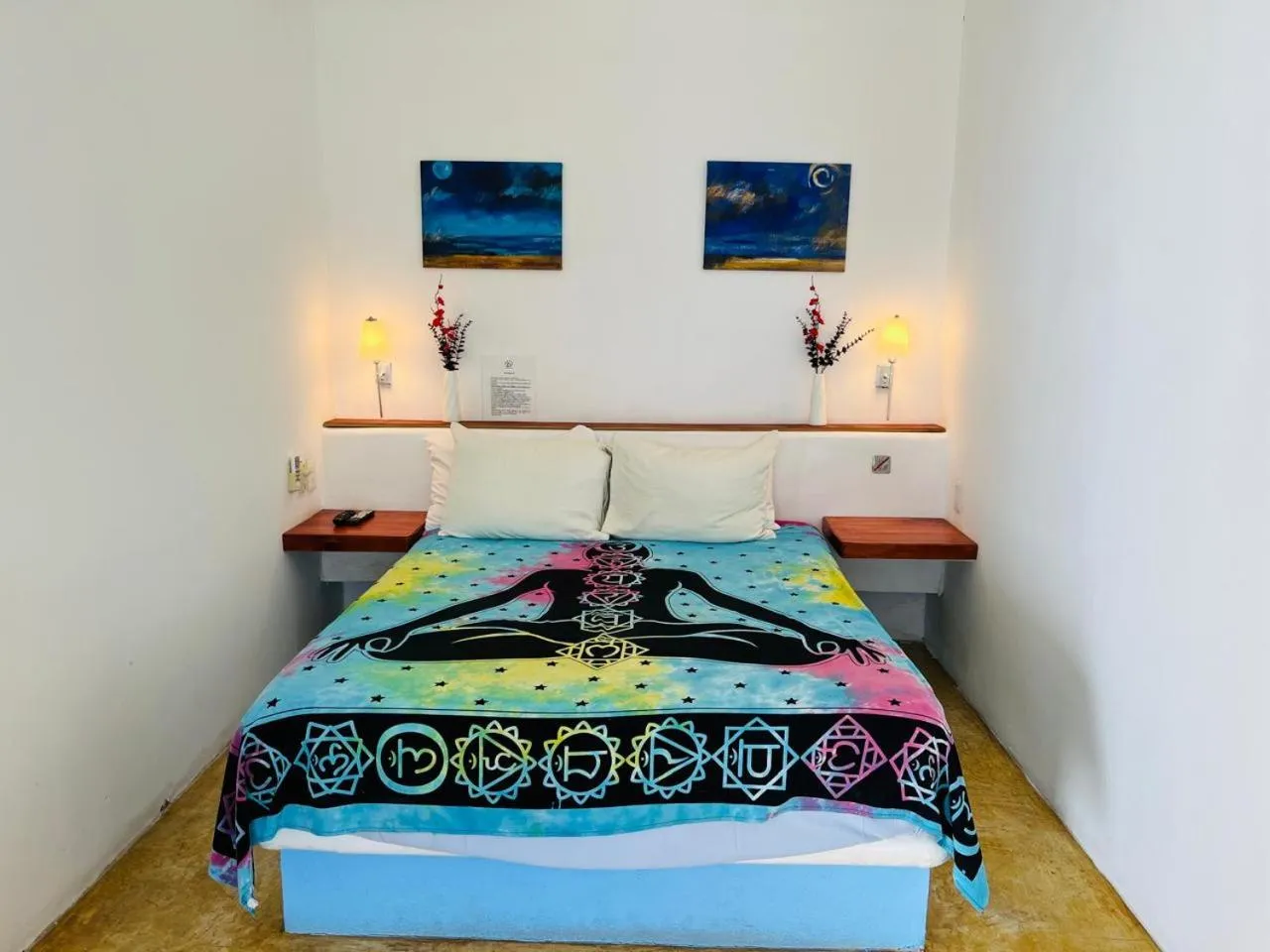 Bed in Casa de las Olas Surf & Beach Club
