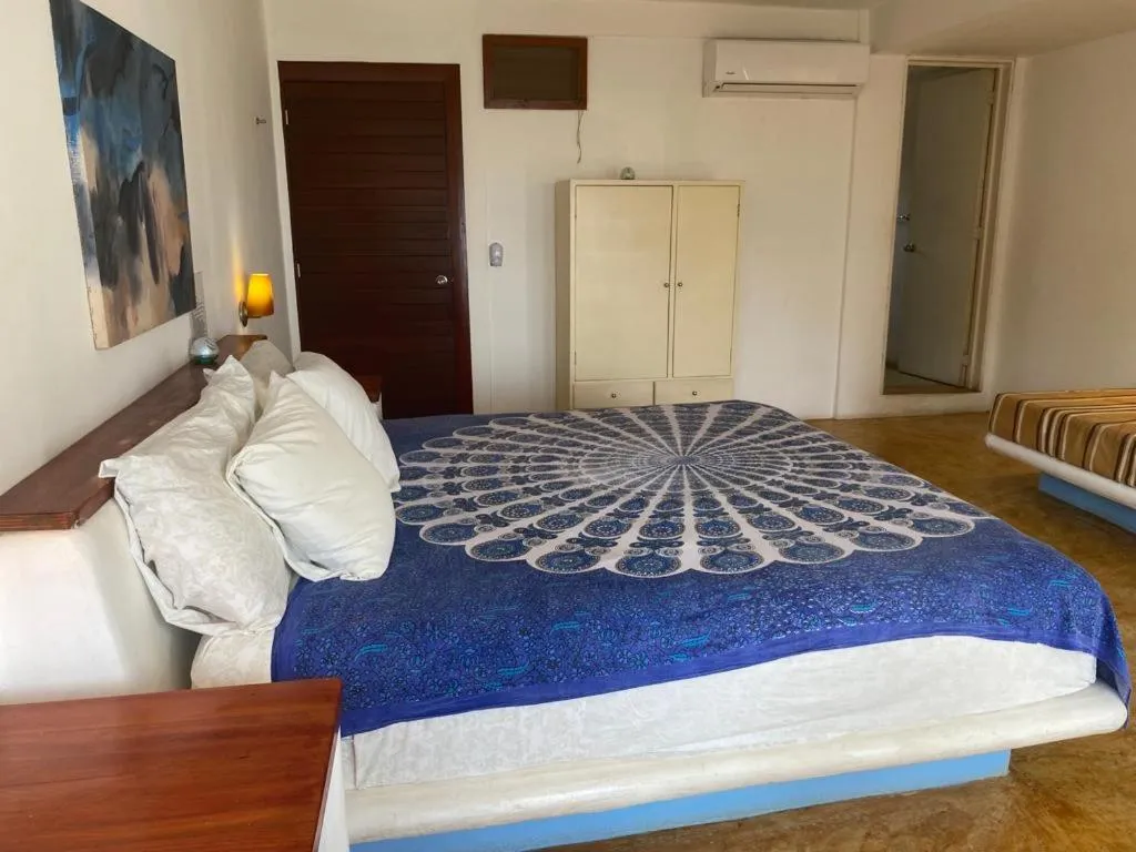 Bed in Casa de las Olas Surf & Beach Club