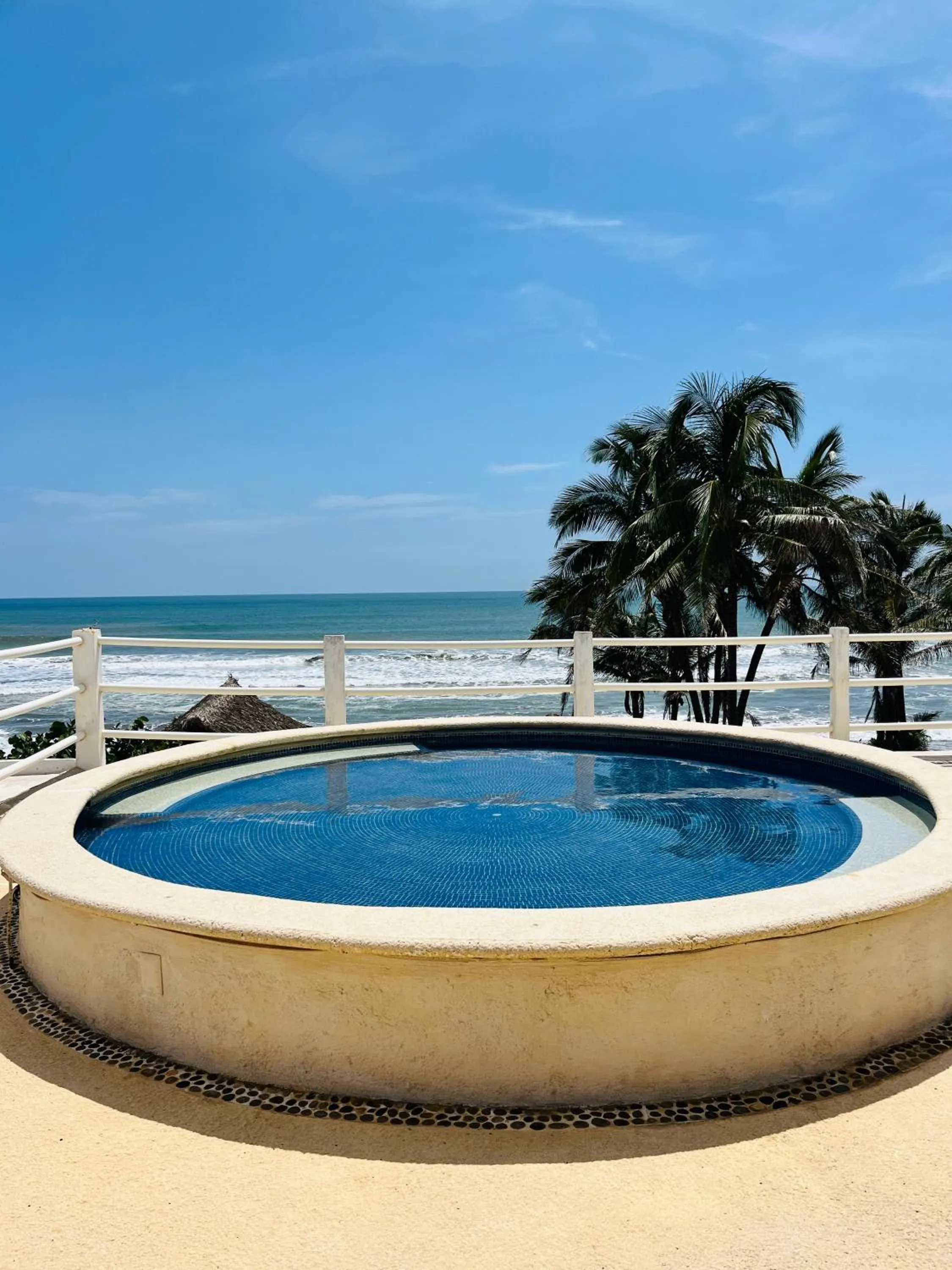 Swimming pool in Casa de las Olas Surf & Beach Club