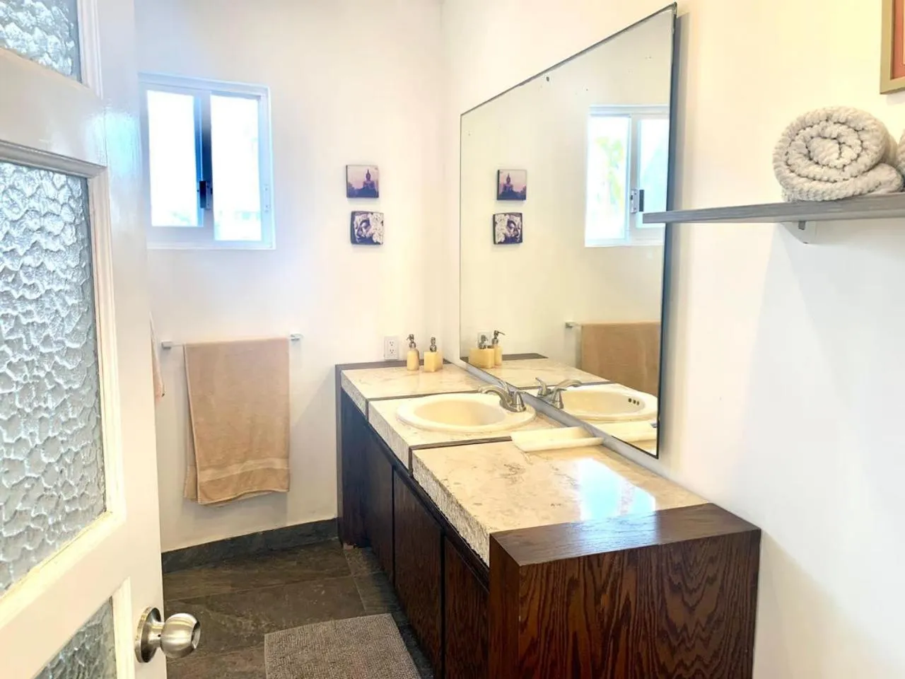 Bathroom in Casa de las Olas Surf & Beach Club