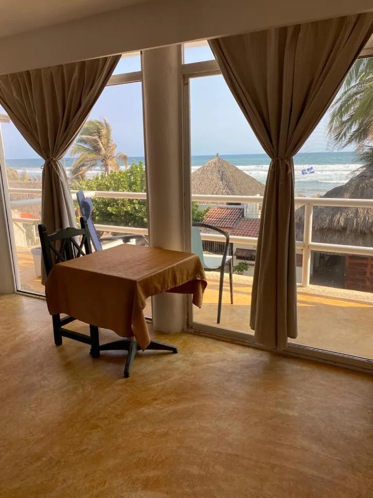 Casa de las Olas Surf & Beach Club