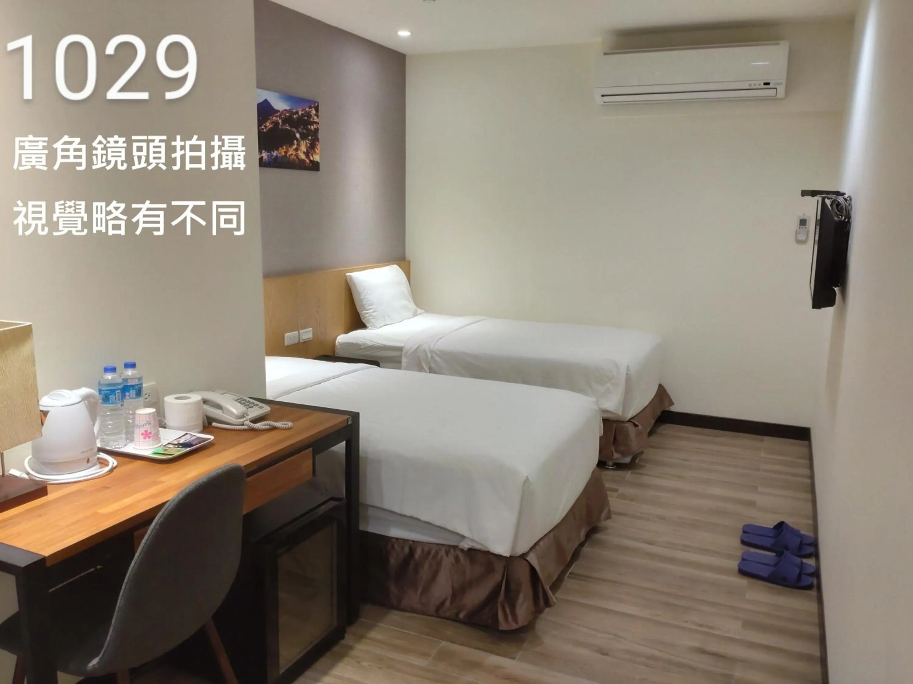 Bed in Honest & Warm Hotel