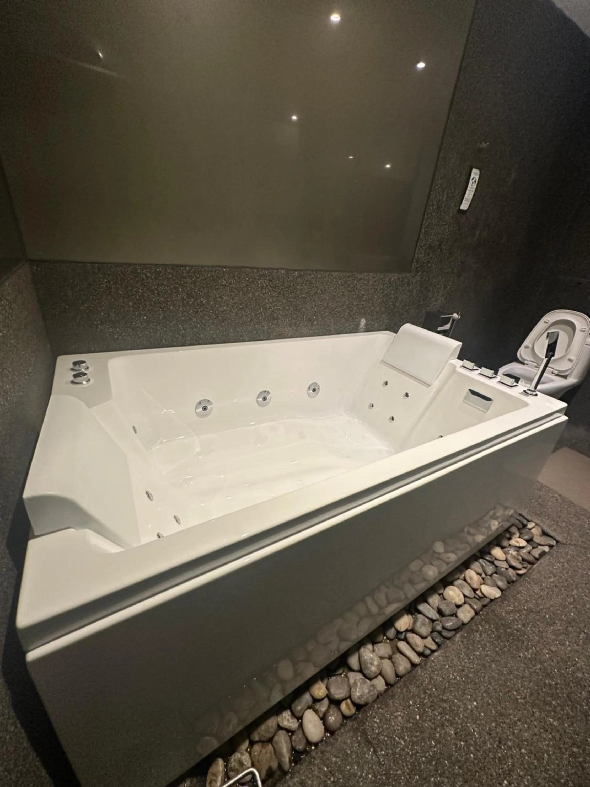 Hot Tub in The Sterling Boutique Hotel Melaka