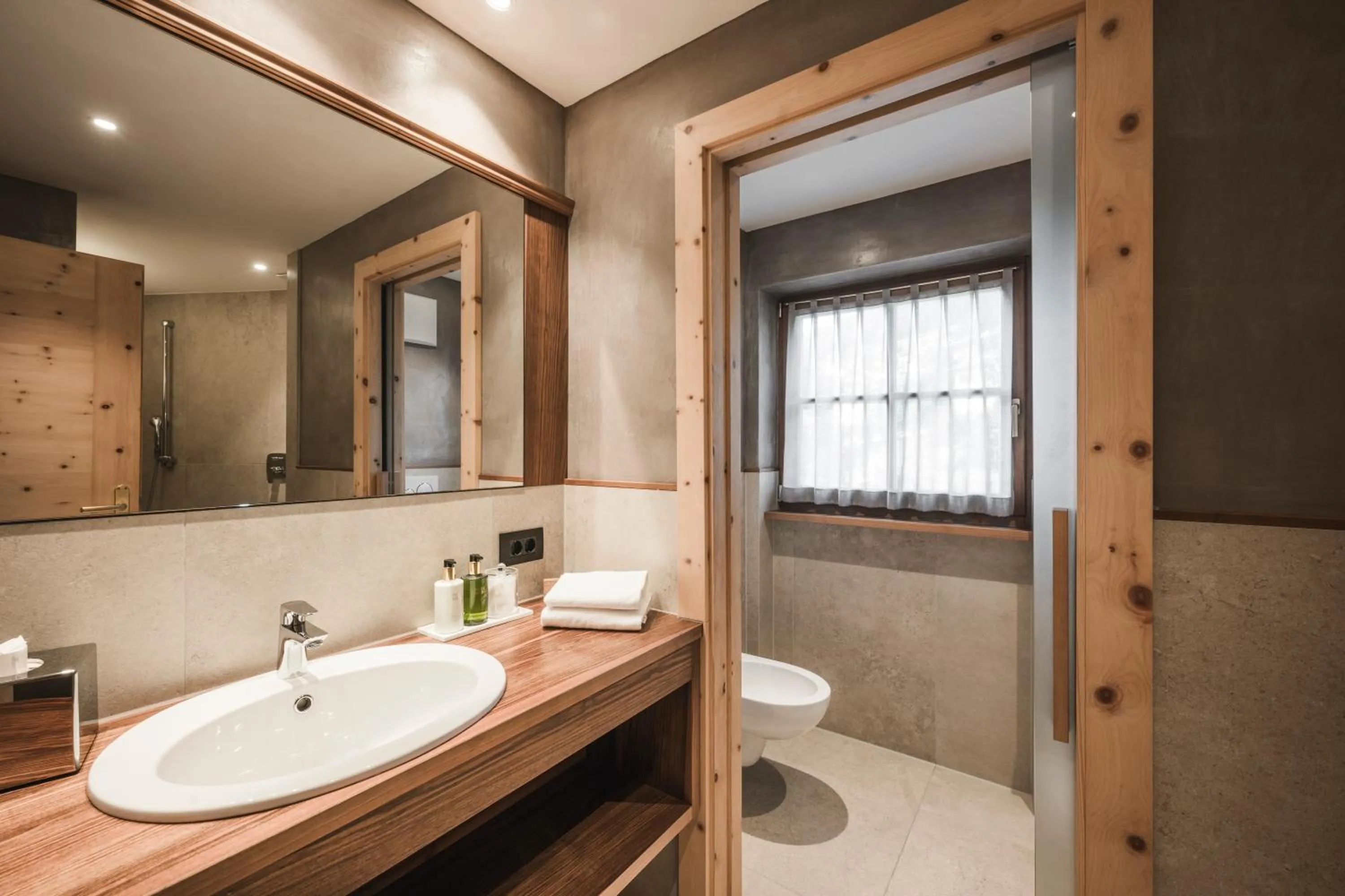 Bathroom in Hotel Angelo Engel