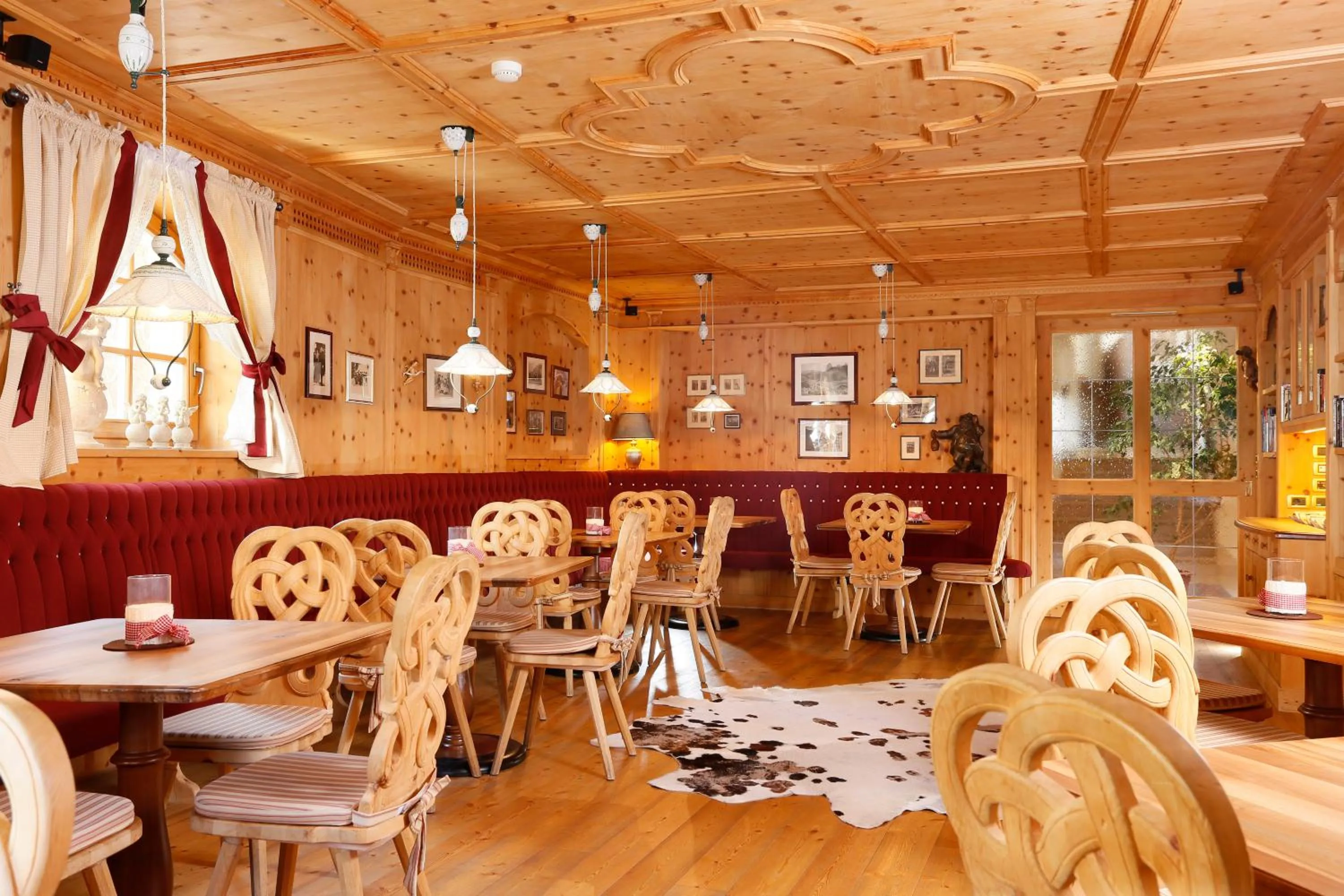 Restaurant/places to eat in Hotel Angelo Engel