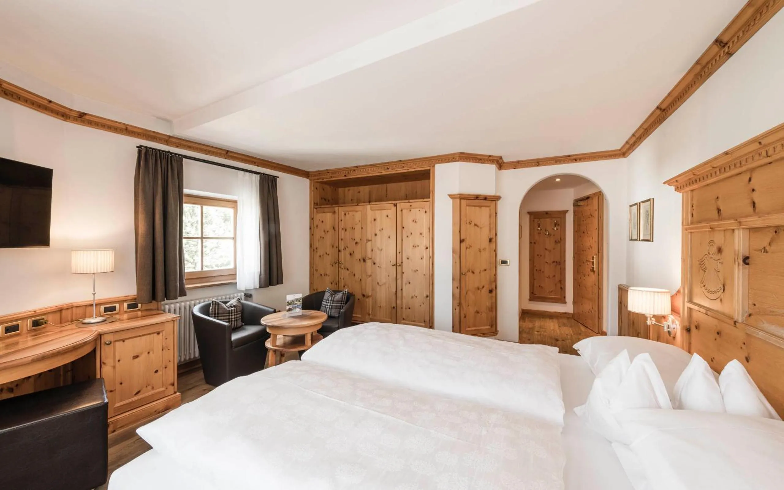 Photo of the whole room, Bed in Hotel Angelo Engel