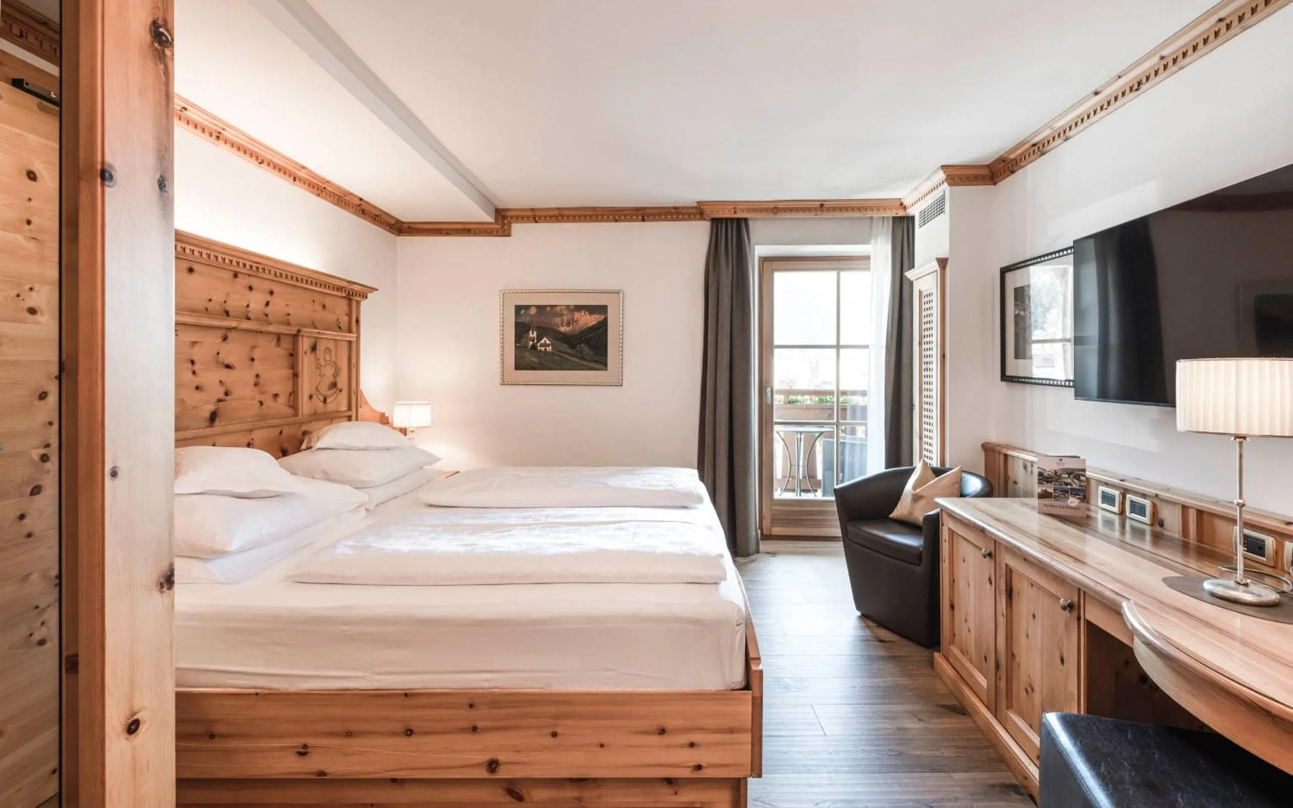 Photo of the whole room, Bed in Hotel Angelo Engel