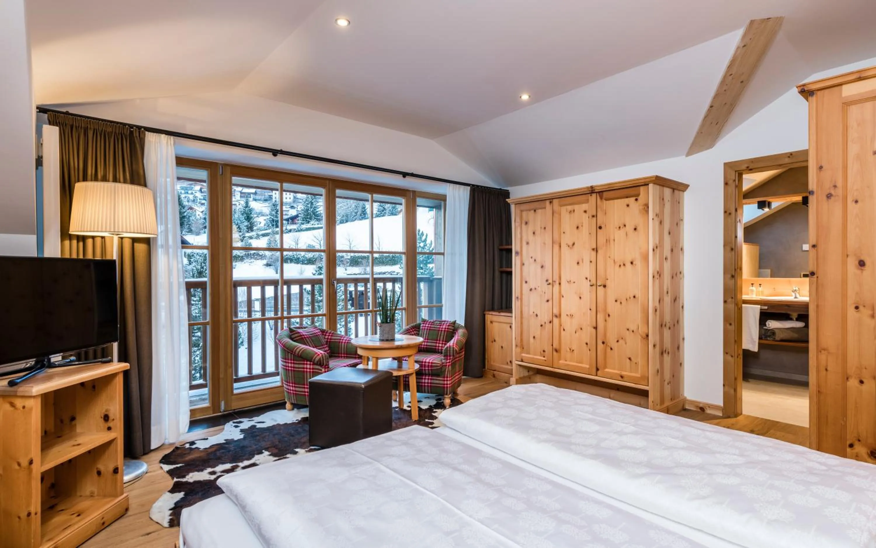 Bedroom, Bed in Hotel Angelo Engel