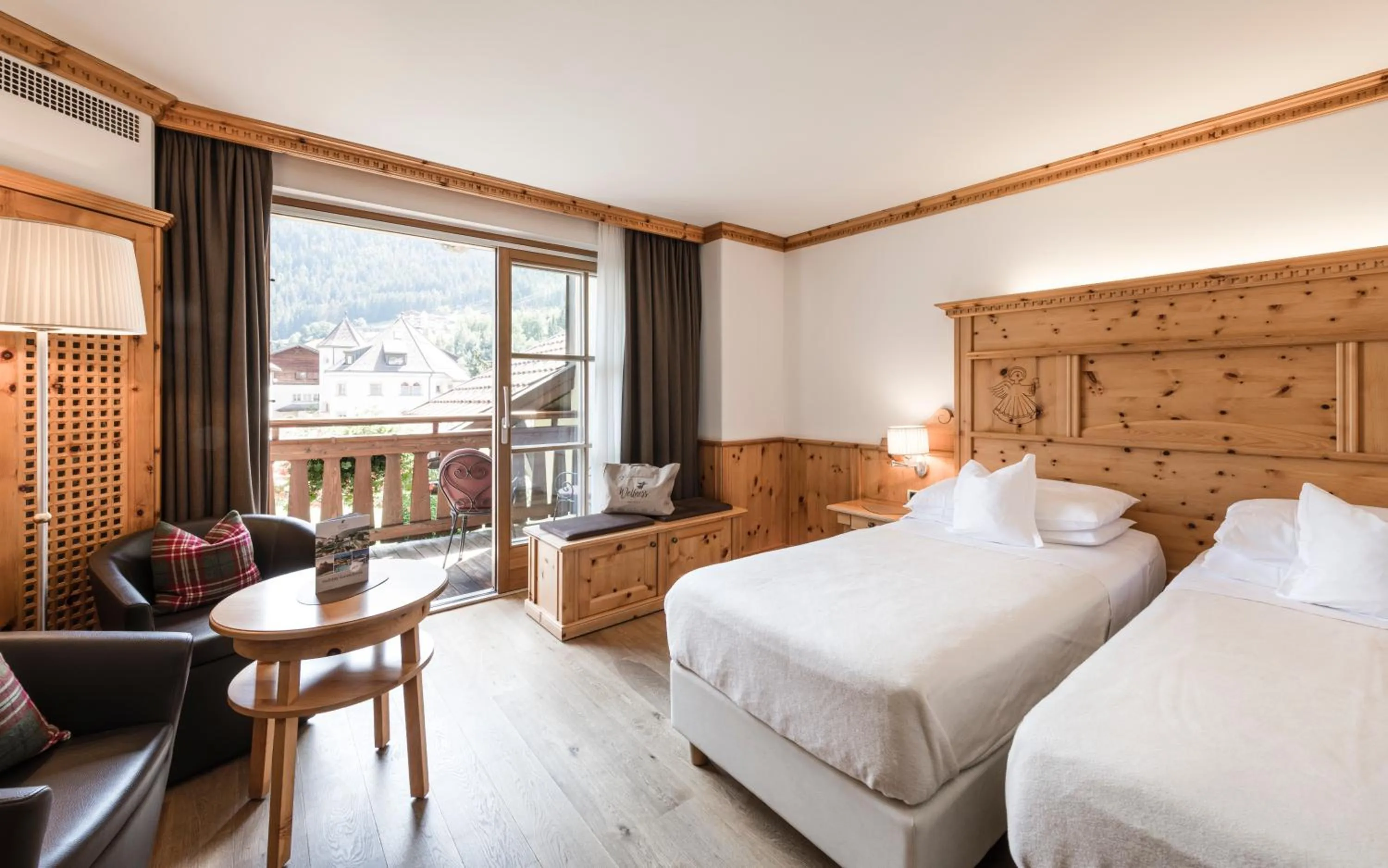 Bedroom, Bed in Hotel Angelo Engel