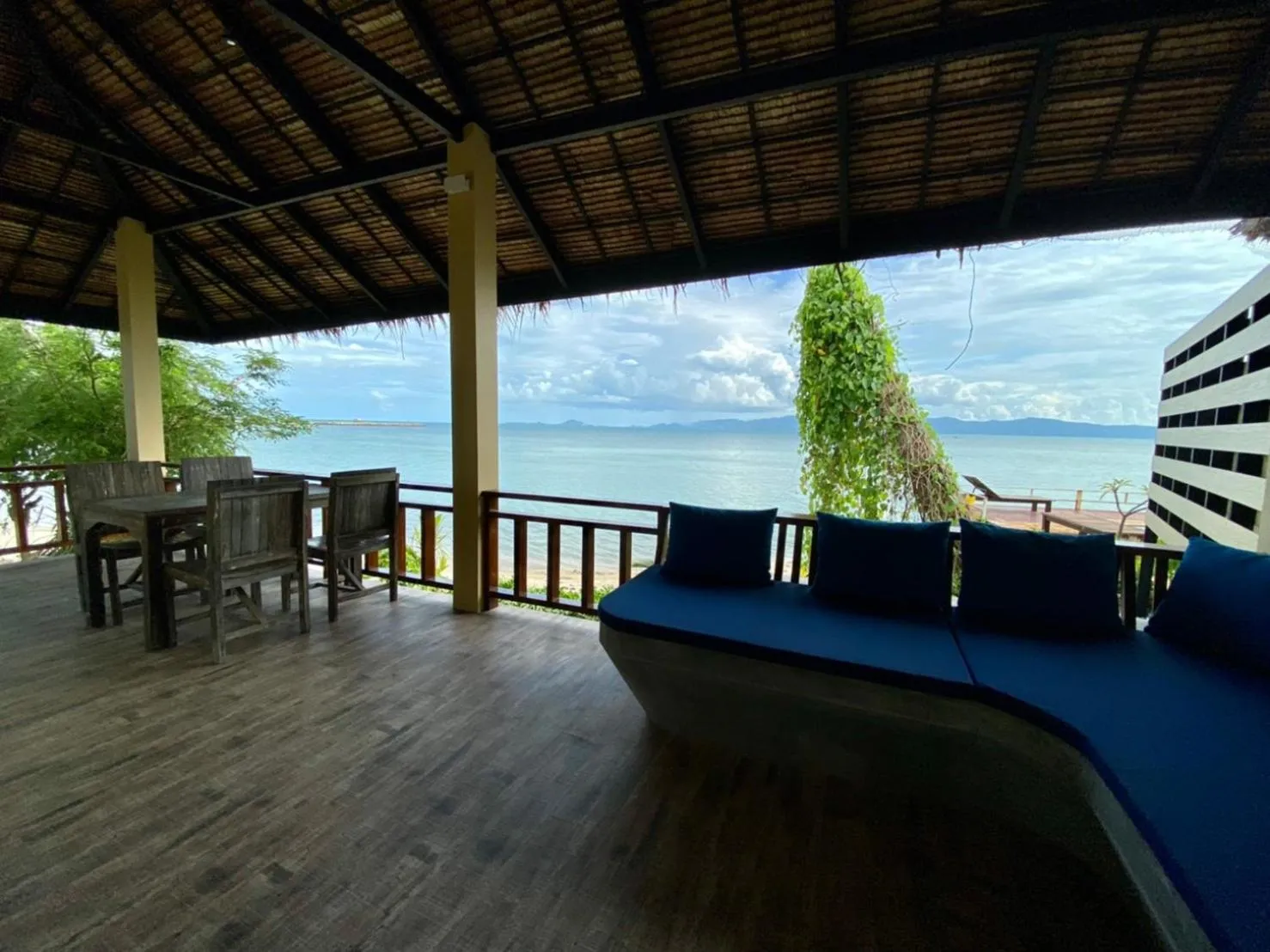 Balcony/Terrace in Absolute Beachfront Resort