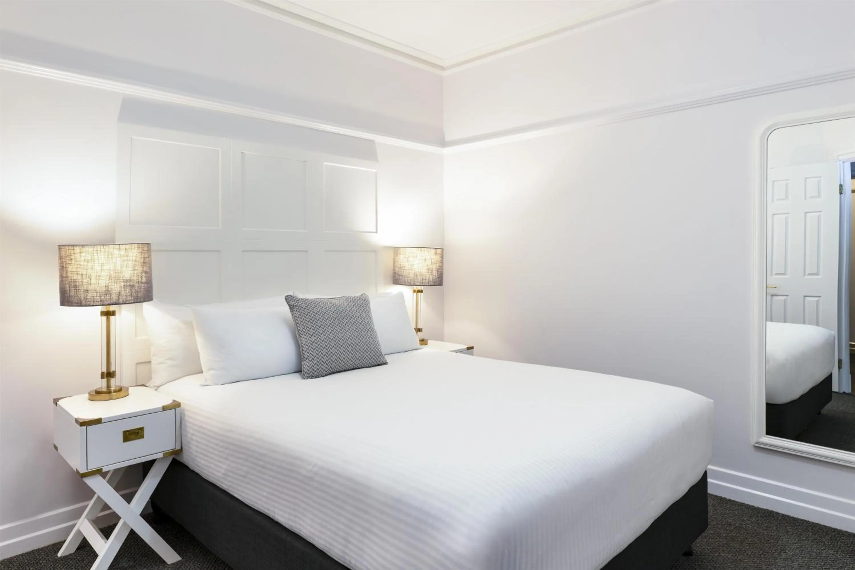 Bedroom, Bed in Adina Apartment Hotel Brisbane Anzac Square