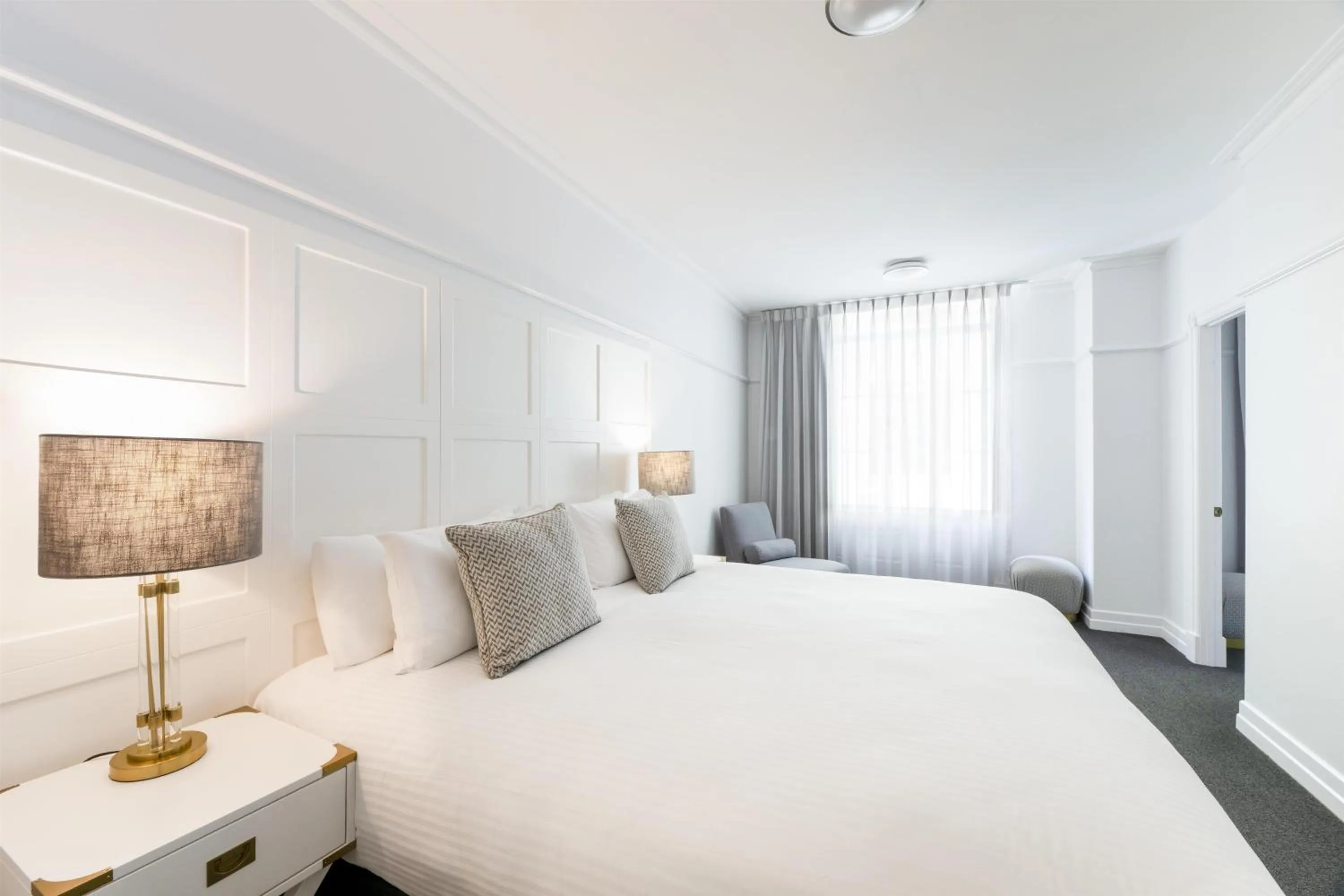 Bedroom, Bed in Adina Apartment Hotel Brisbane Anzac Square